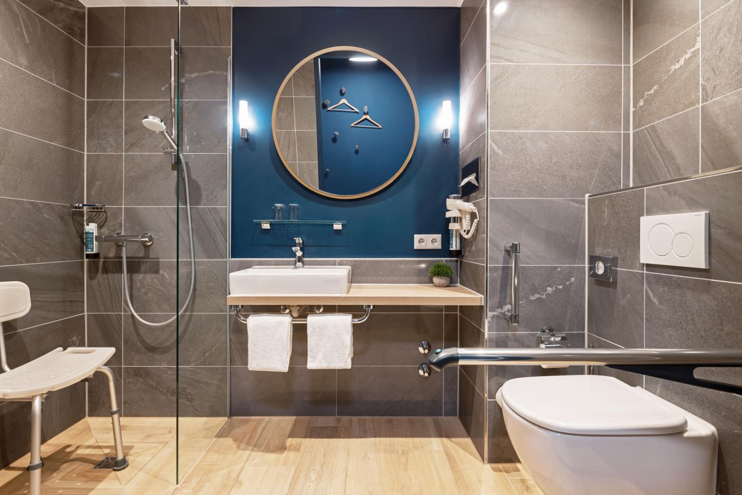 Double Room - Disability Access photo 2