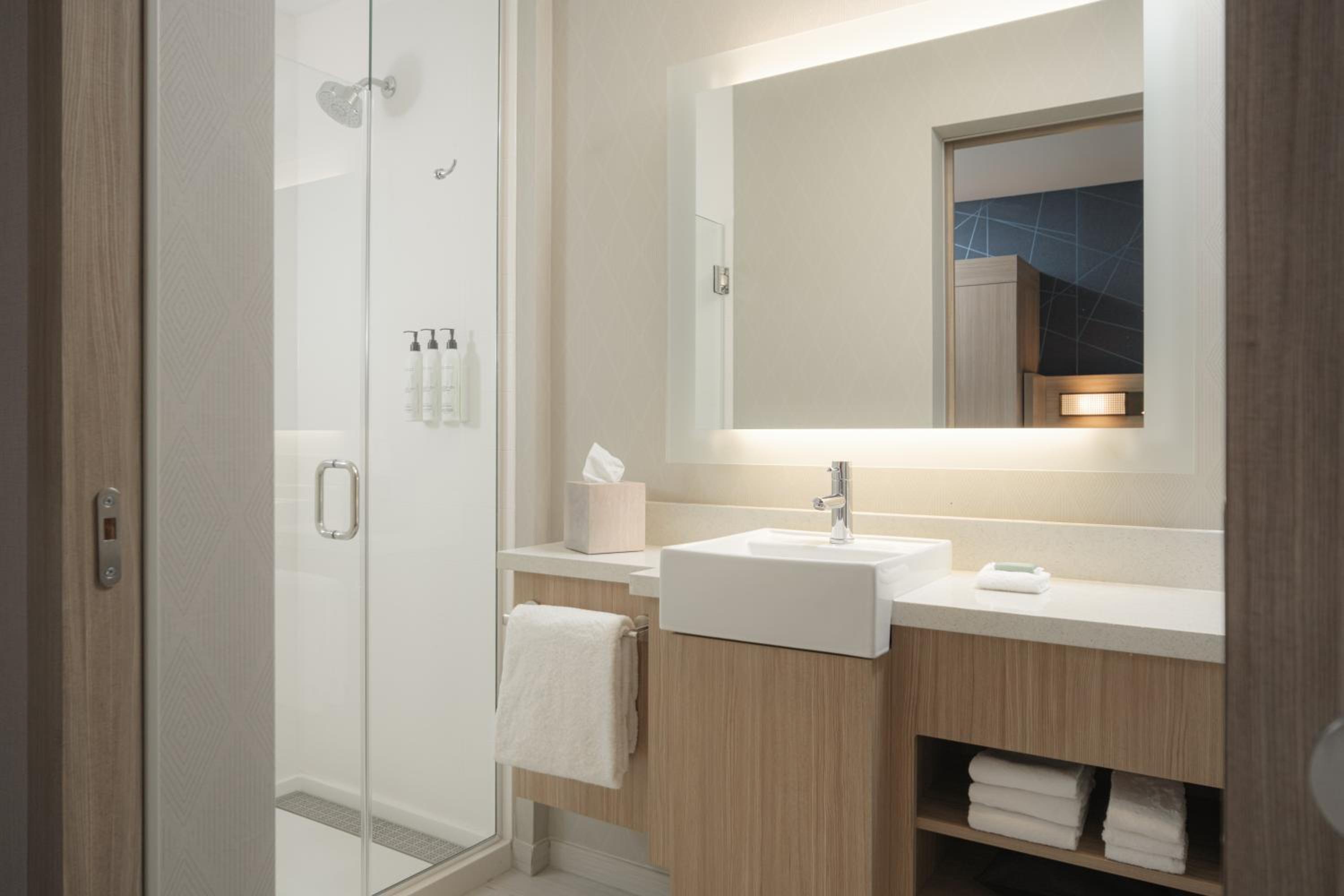 King Suite - Hearing Accessible