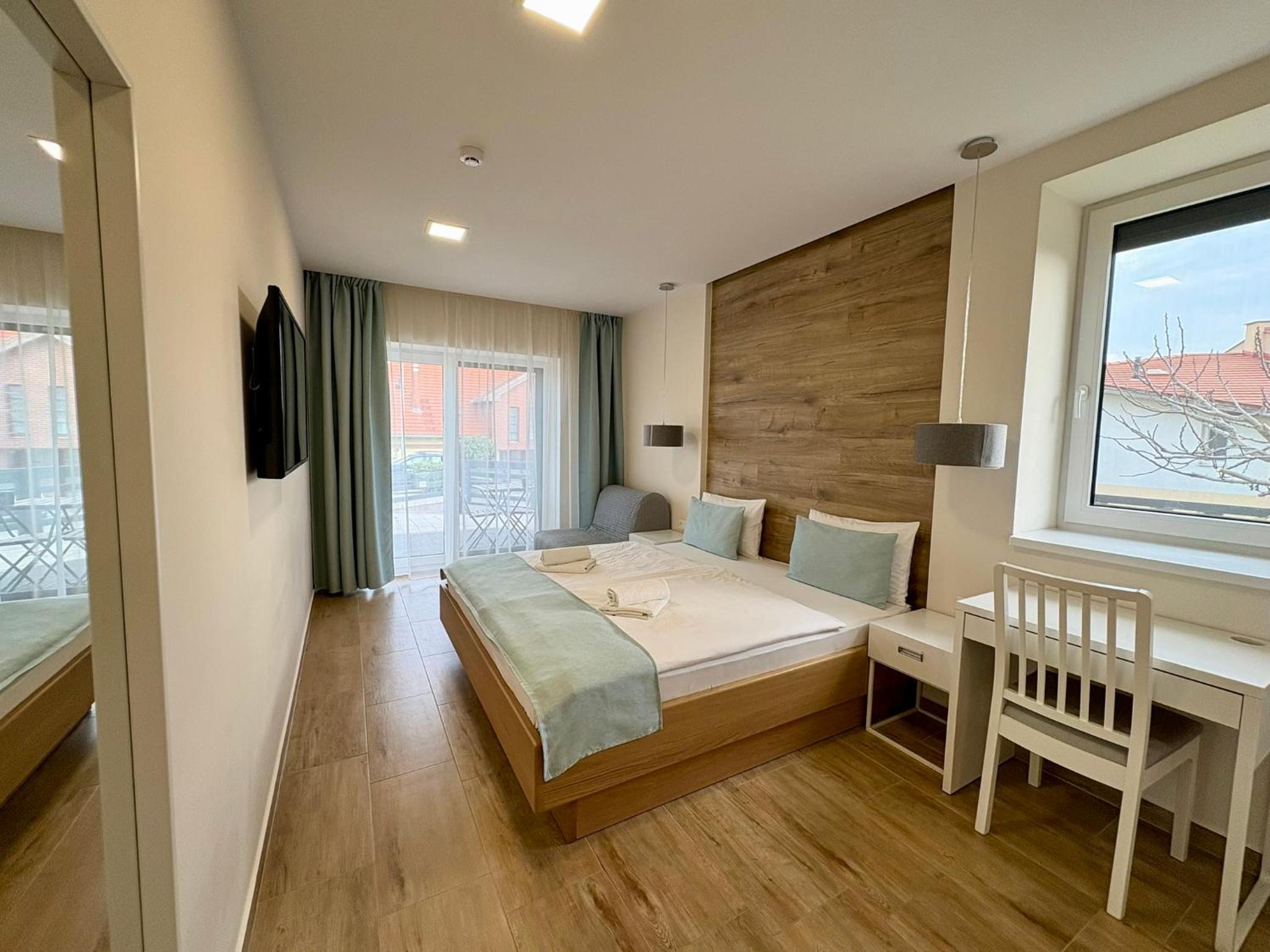 Deluxe Double Room with Extra Bed