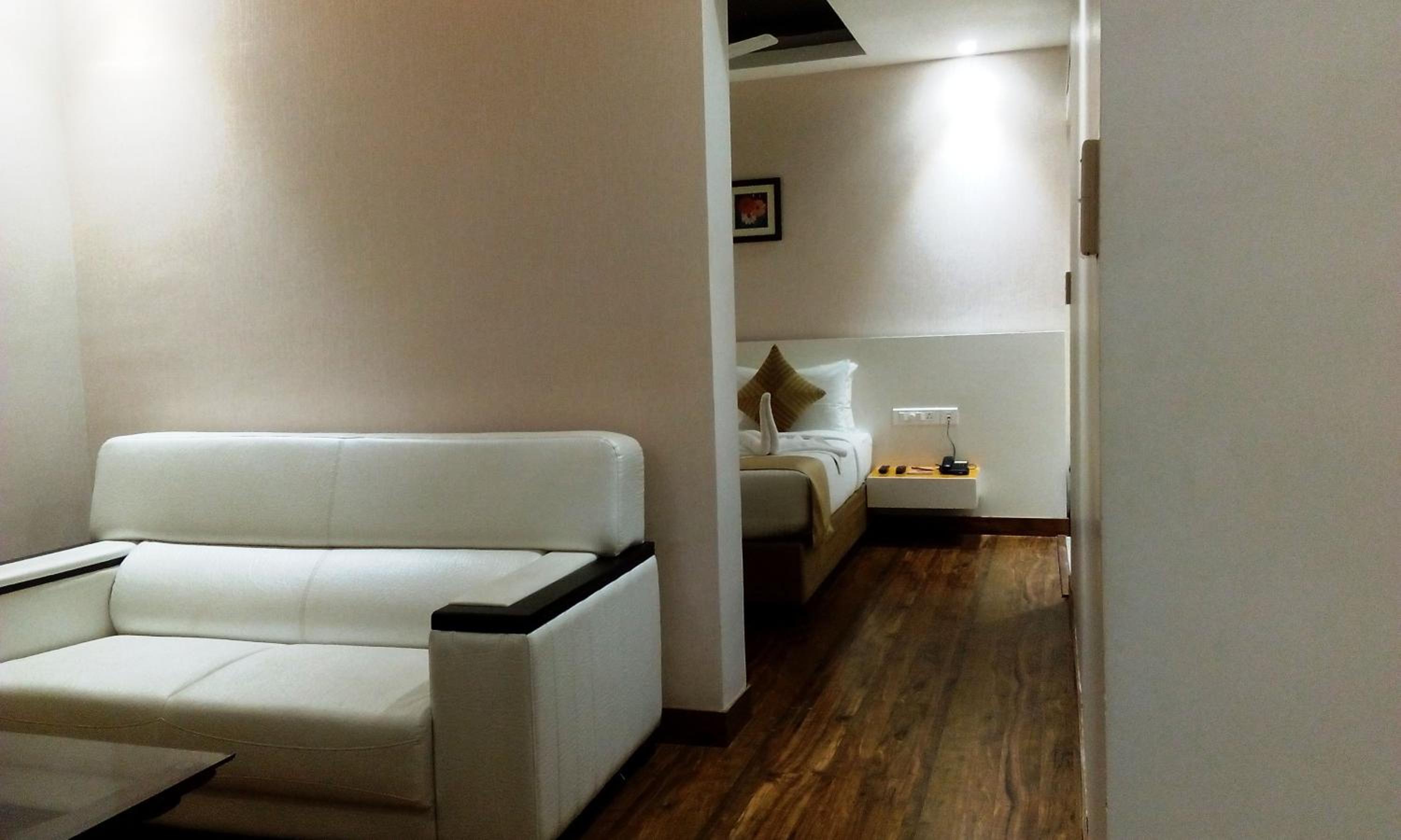 Mango Classic Room photo 3
