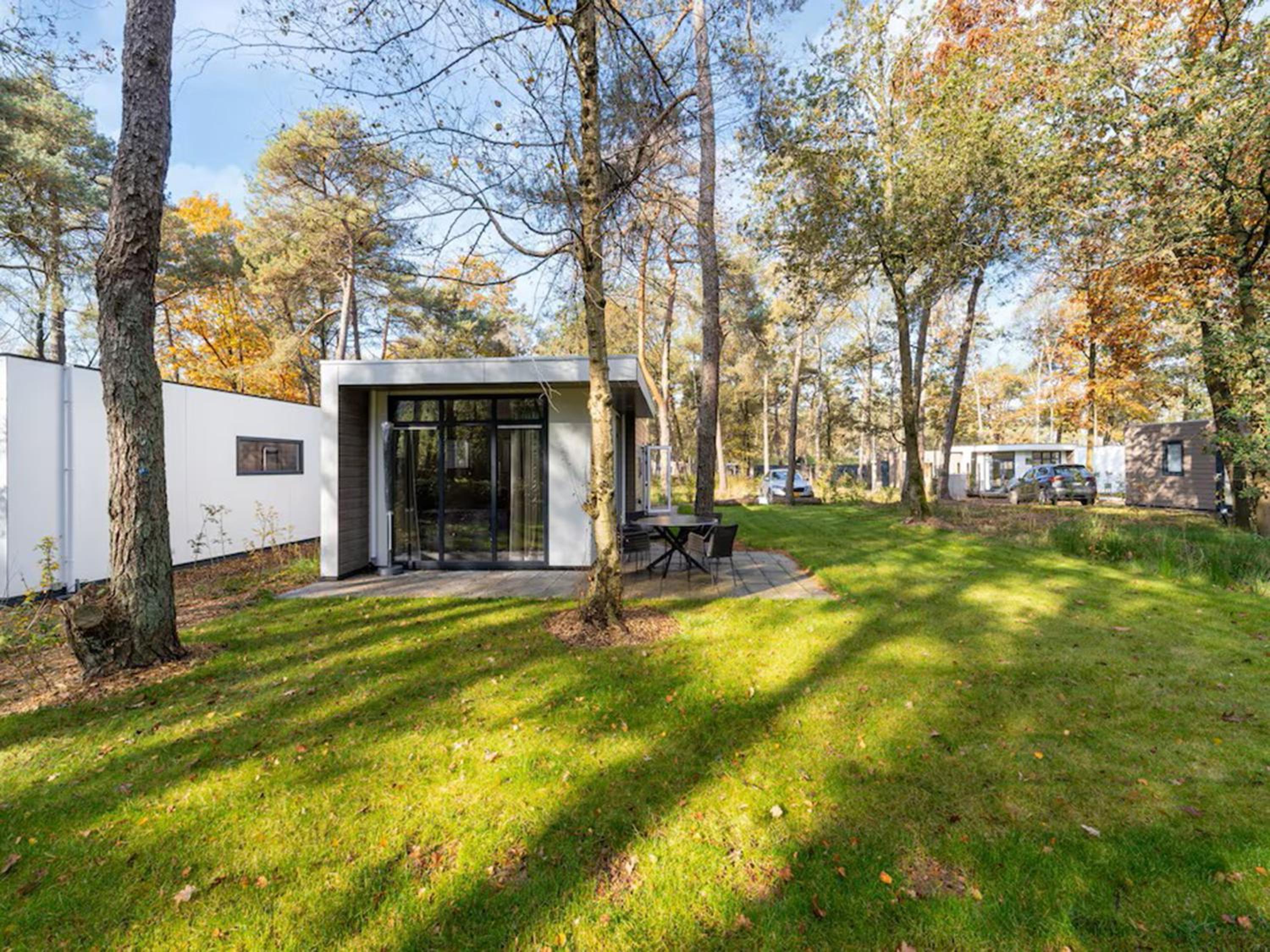 Mobile Home photo 3