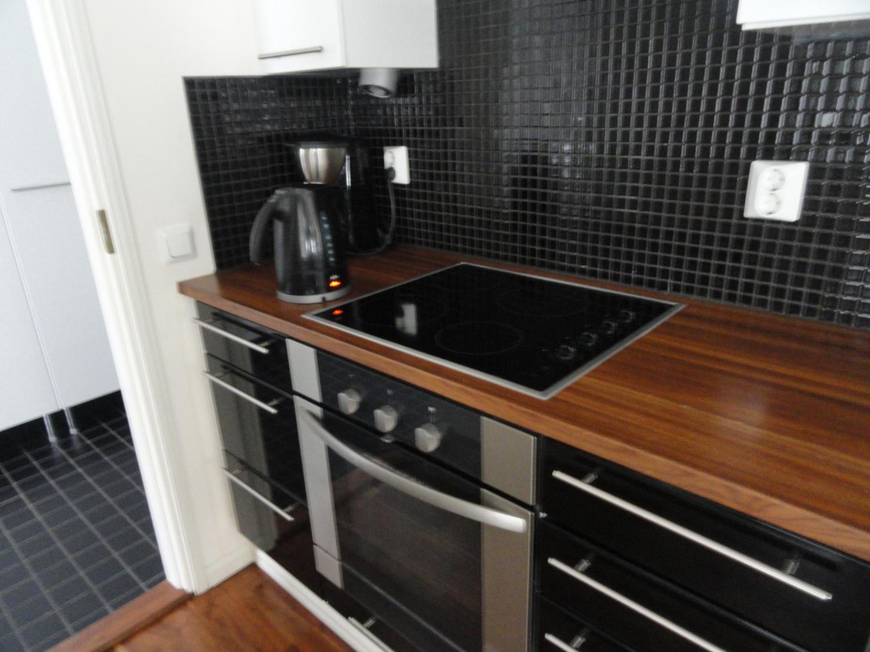 Three-Bedroom Apartment - Photo 17