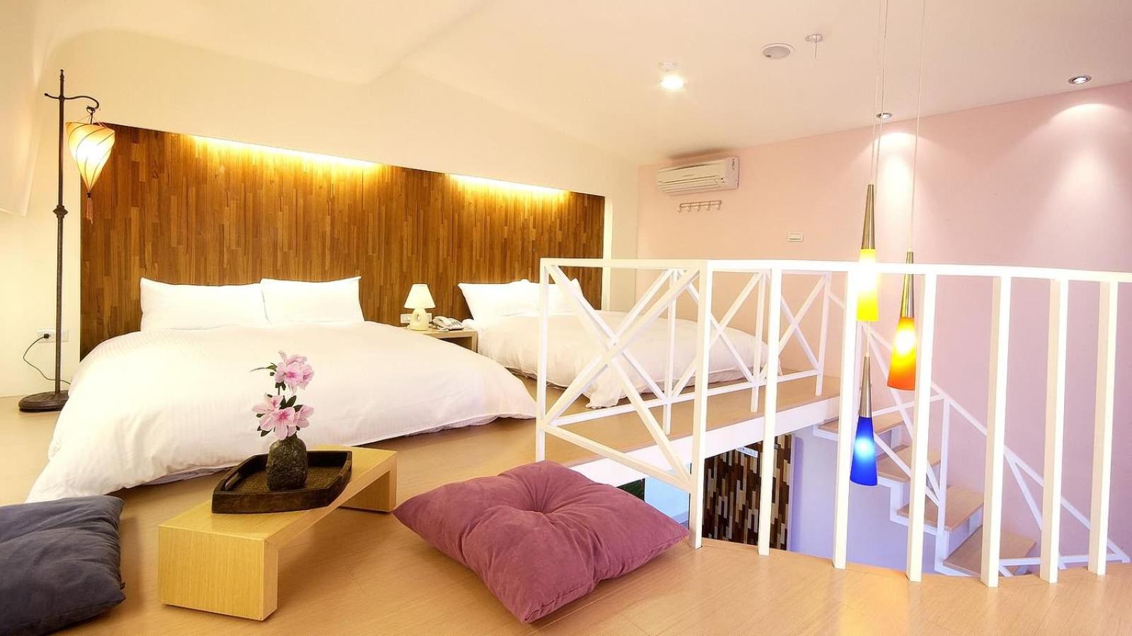 Quadruple Room with Bath photo 2