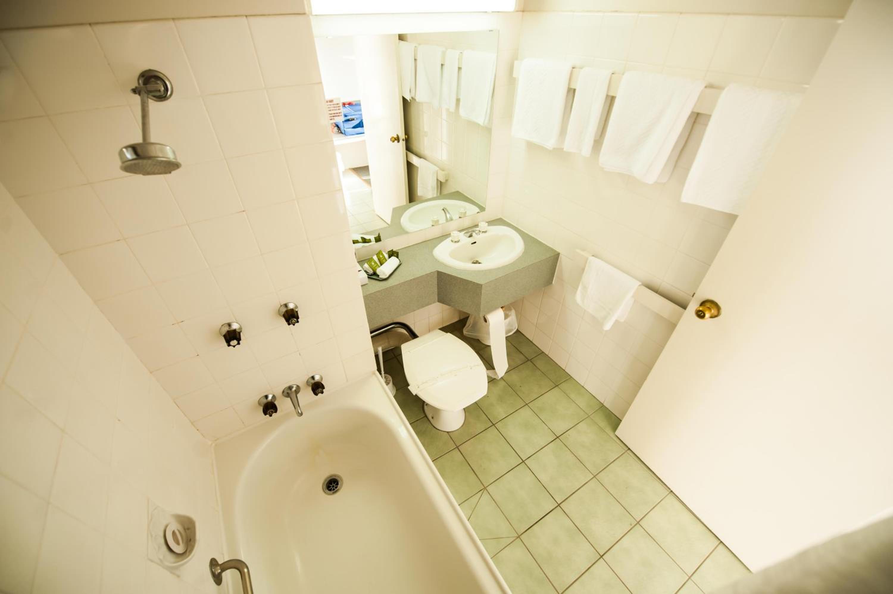 Double or Twin Room with Balcony photo 2