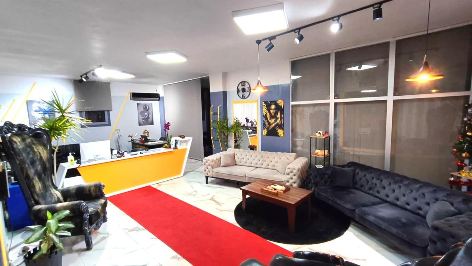 Family Room - Photo 6