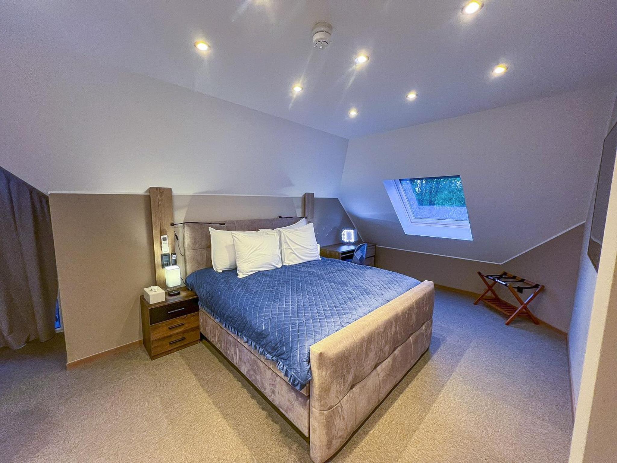 Deluxe Queen Room photo 2