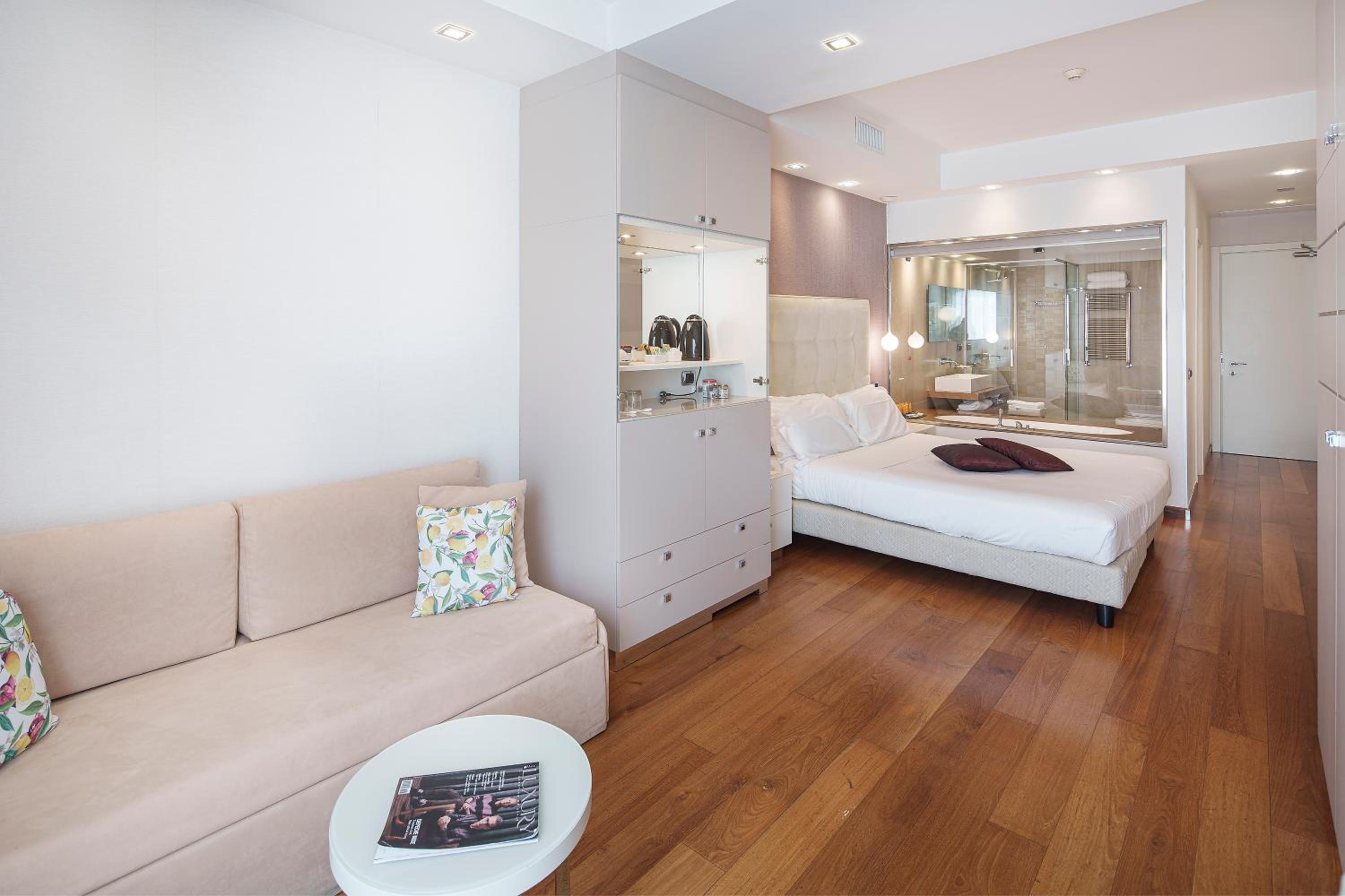 Junior Suite - Photo 2
