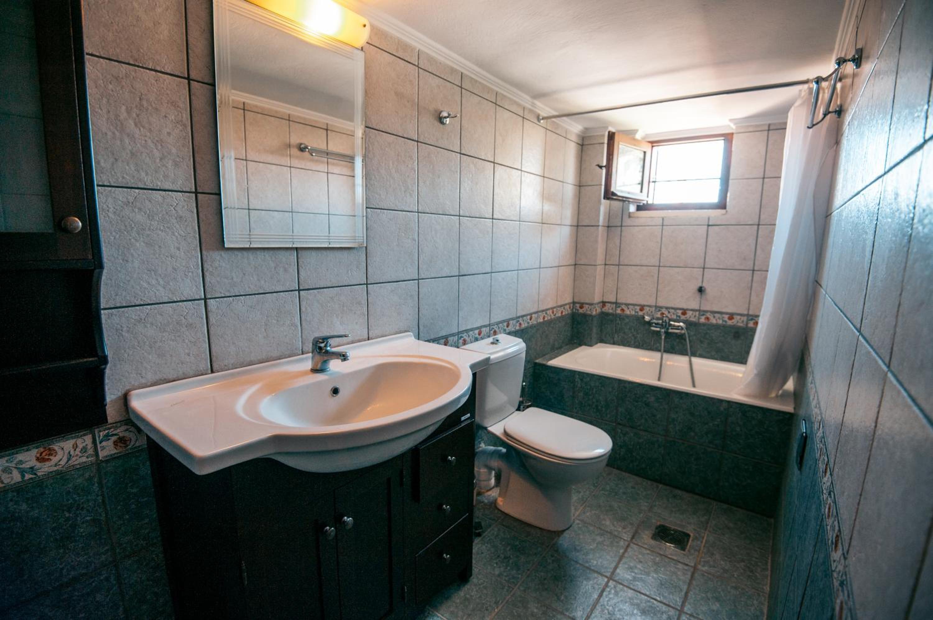 One-Bedroom Apartment with Shared Pool photo 3