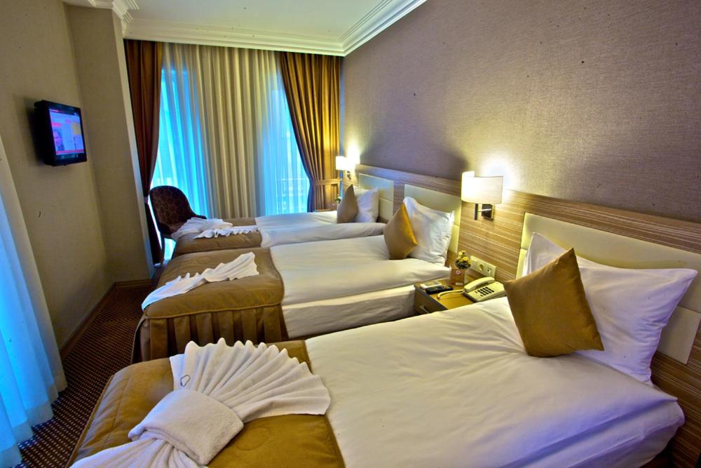 Standard Triple Room photo 2