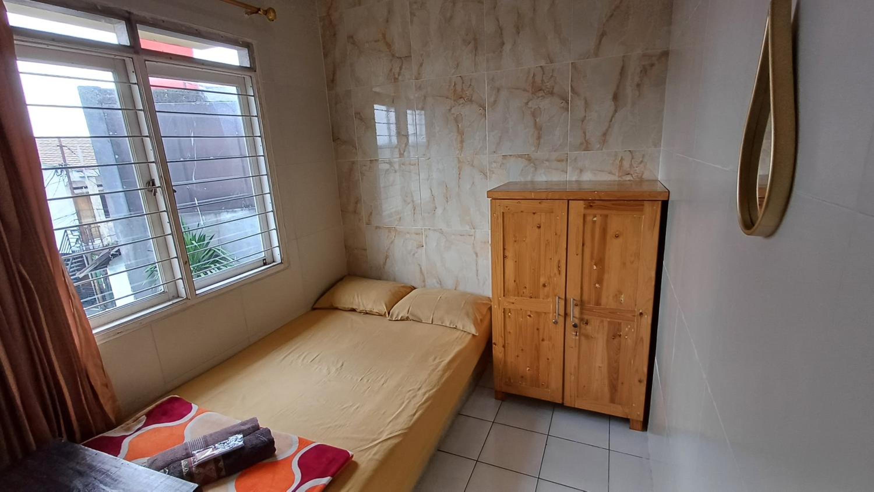 Small Double Room - Photo 3