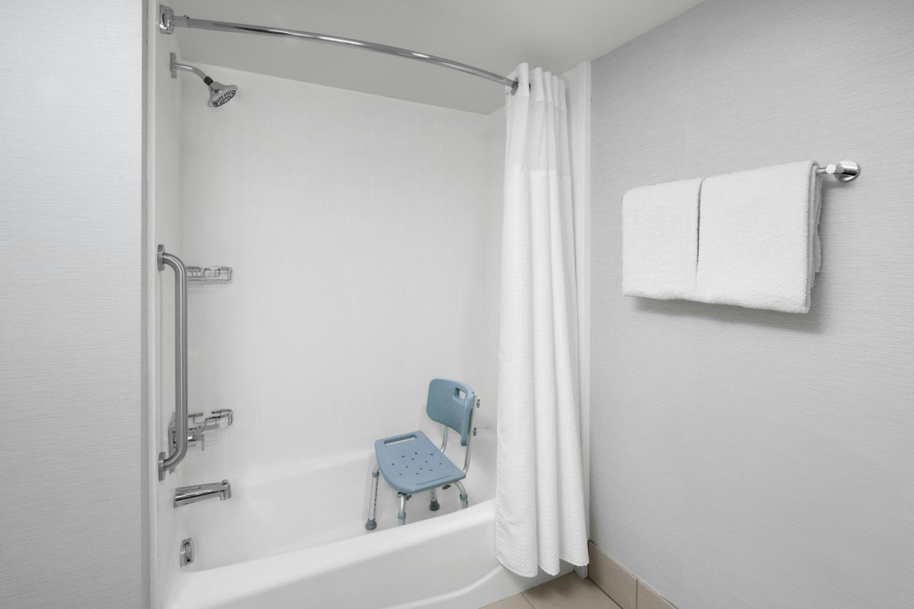 King Room with Sofa Bed and Roll-in Shower - Mobility and Hearing Accessible - Photo 7