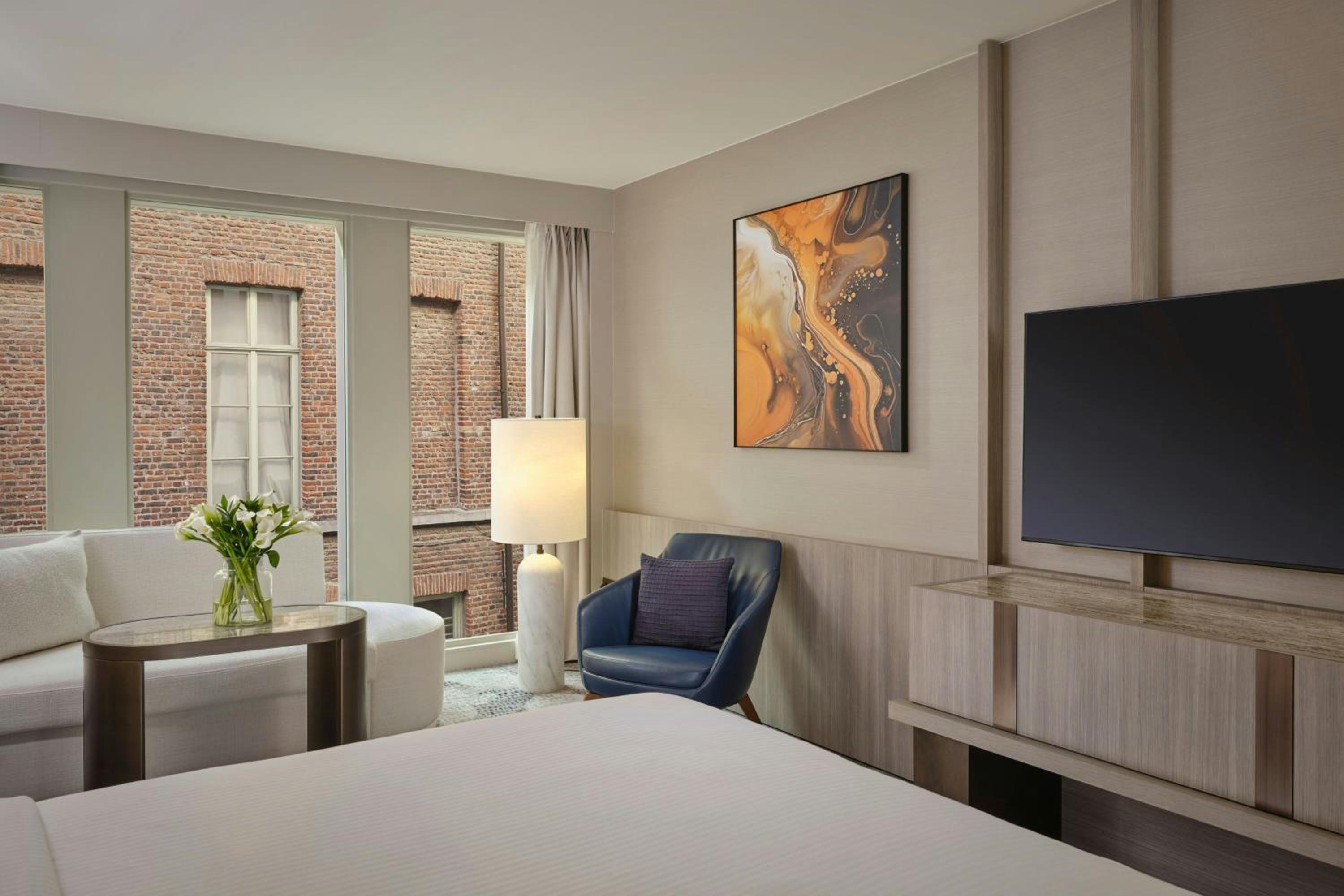 Deluxe King Room photo 2