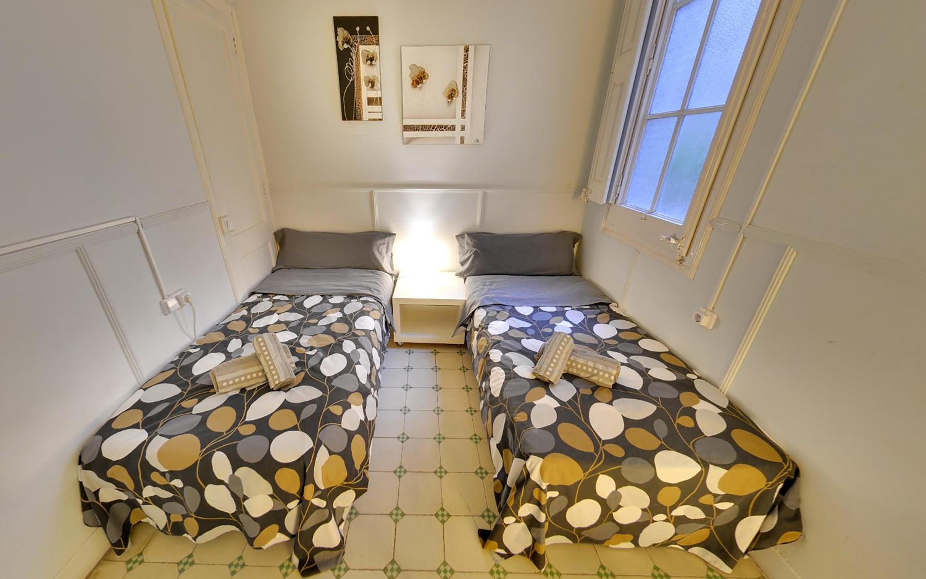 Superior Twin Room with Shared Bathroom photo 3