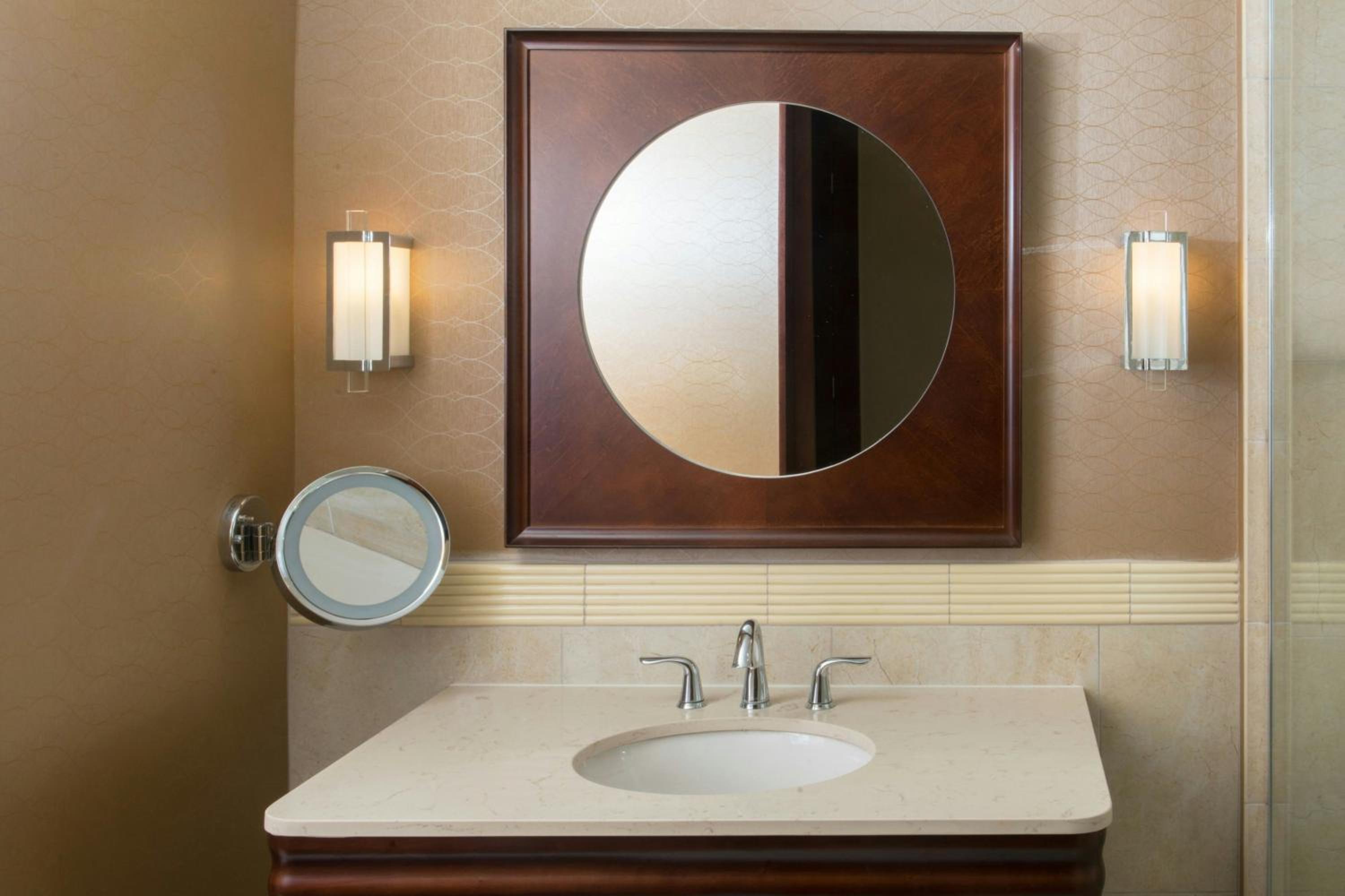 Club lounge access, 1 Bedroom Executive Suite photo 2