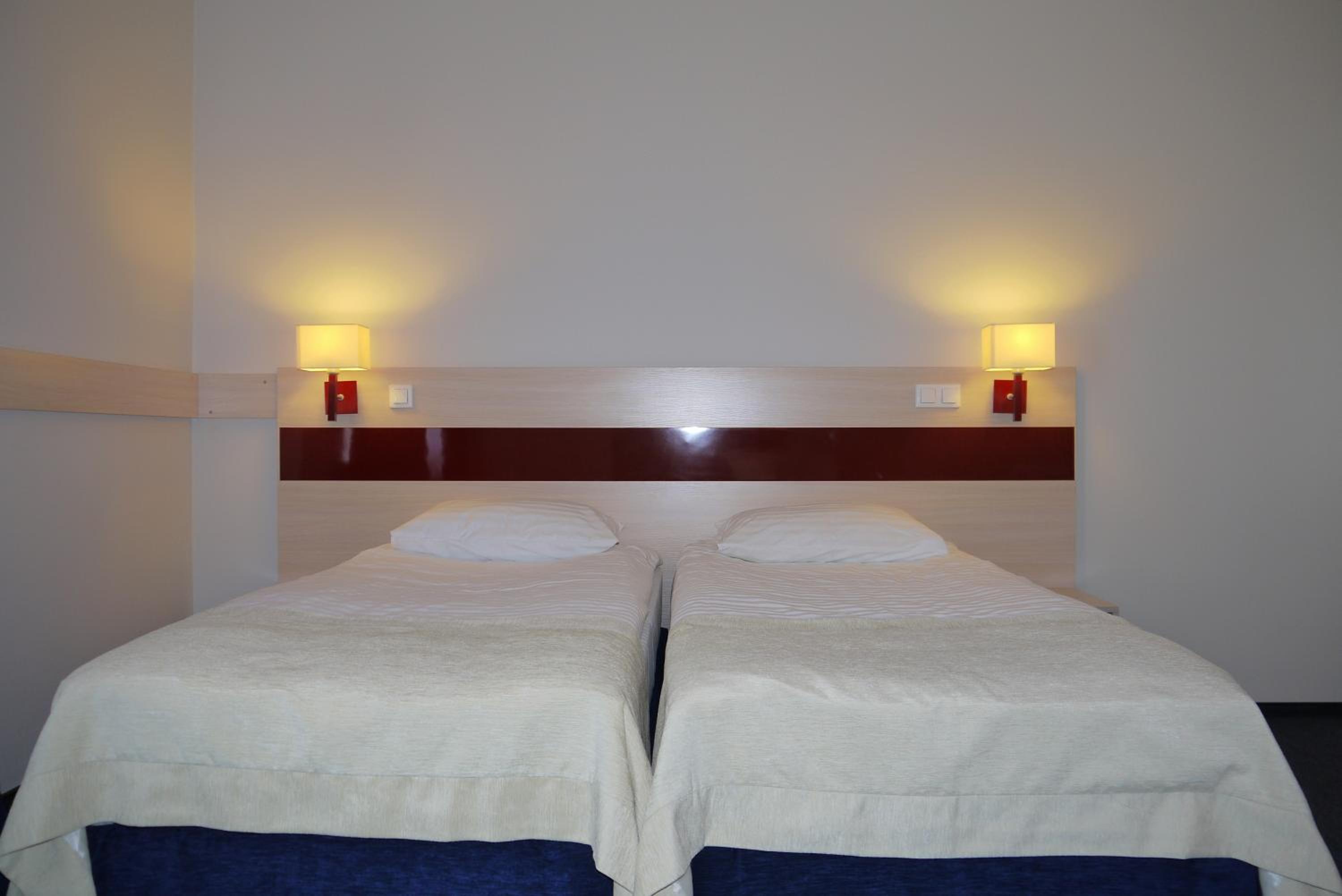 Standard Double or Twin Room photo 1