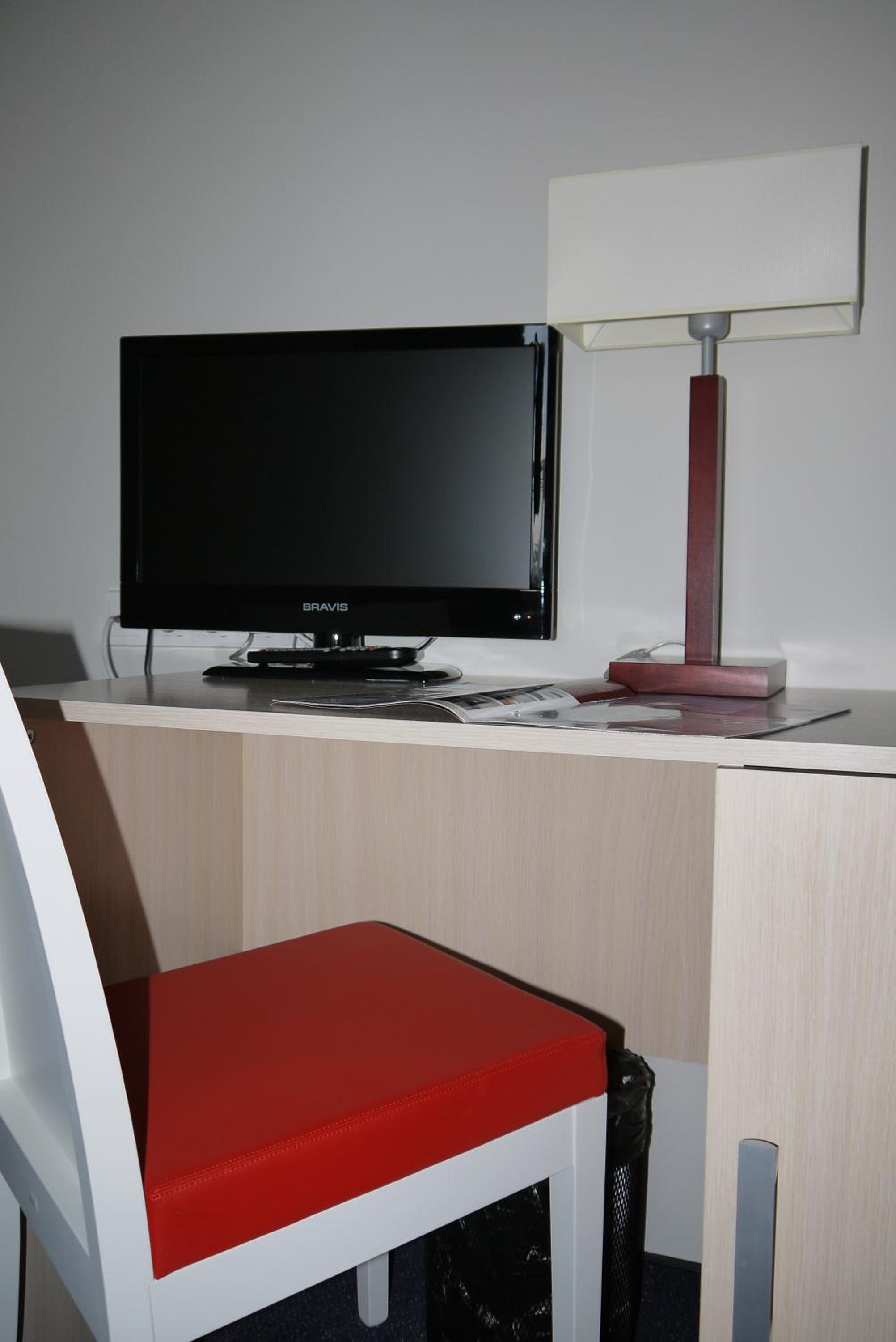Standard Double or Twin Room photo 3