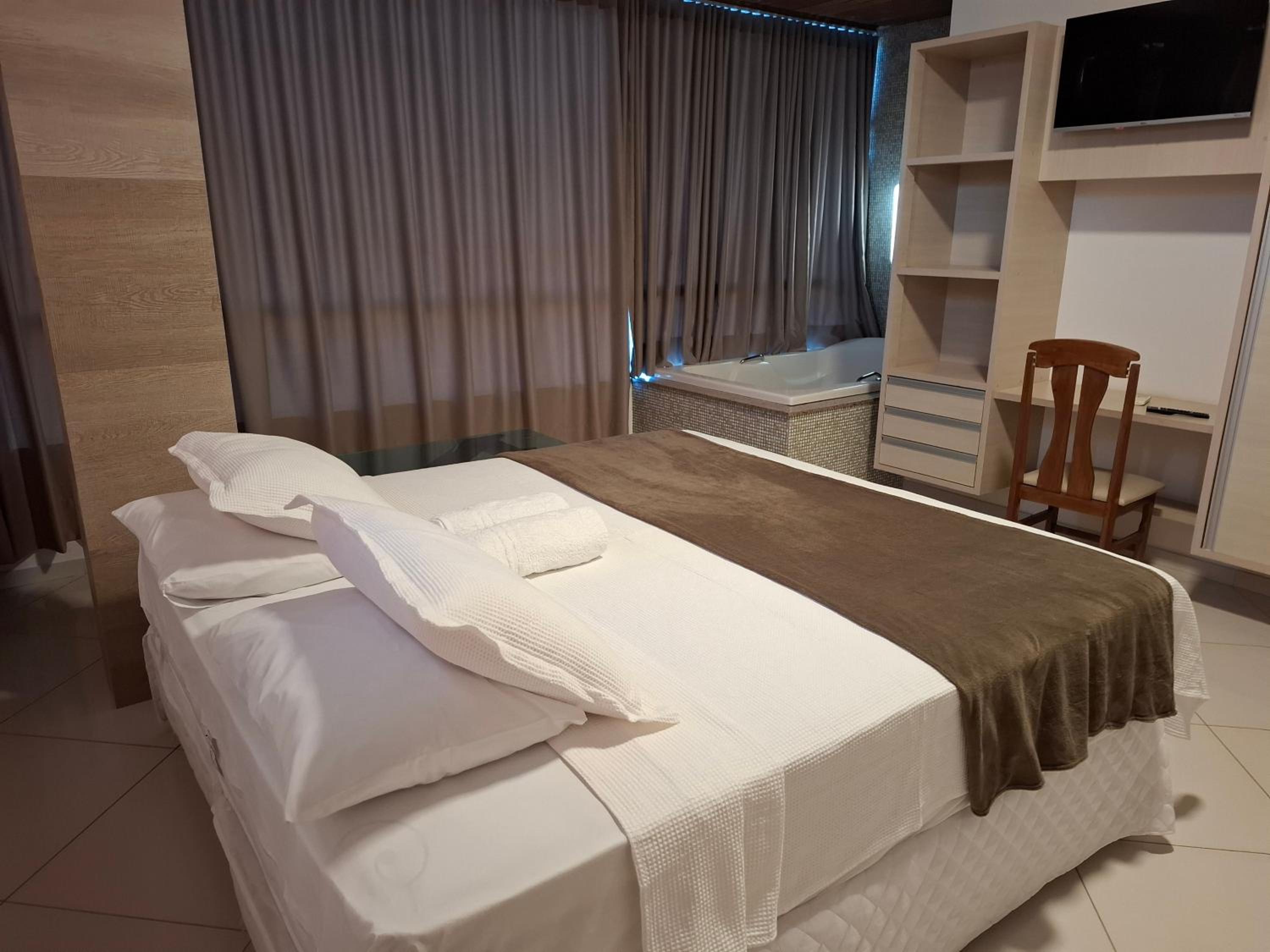 King Suite with Spa Bath