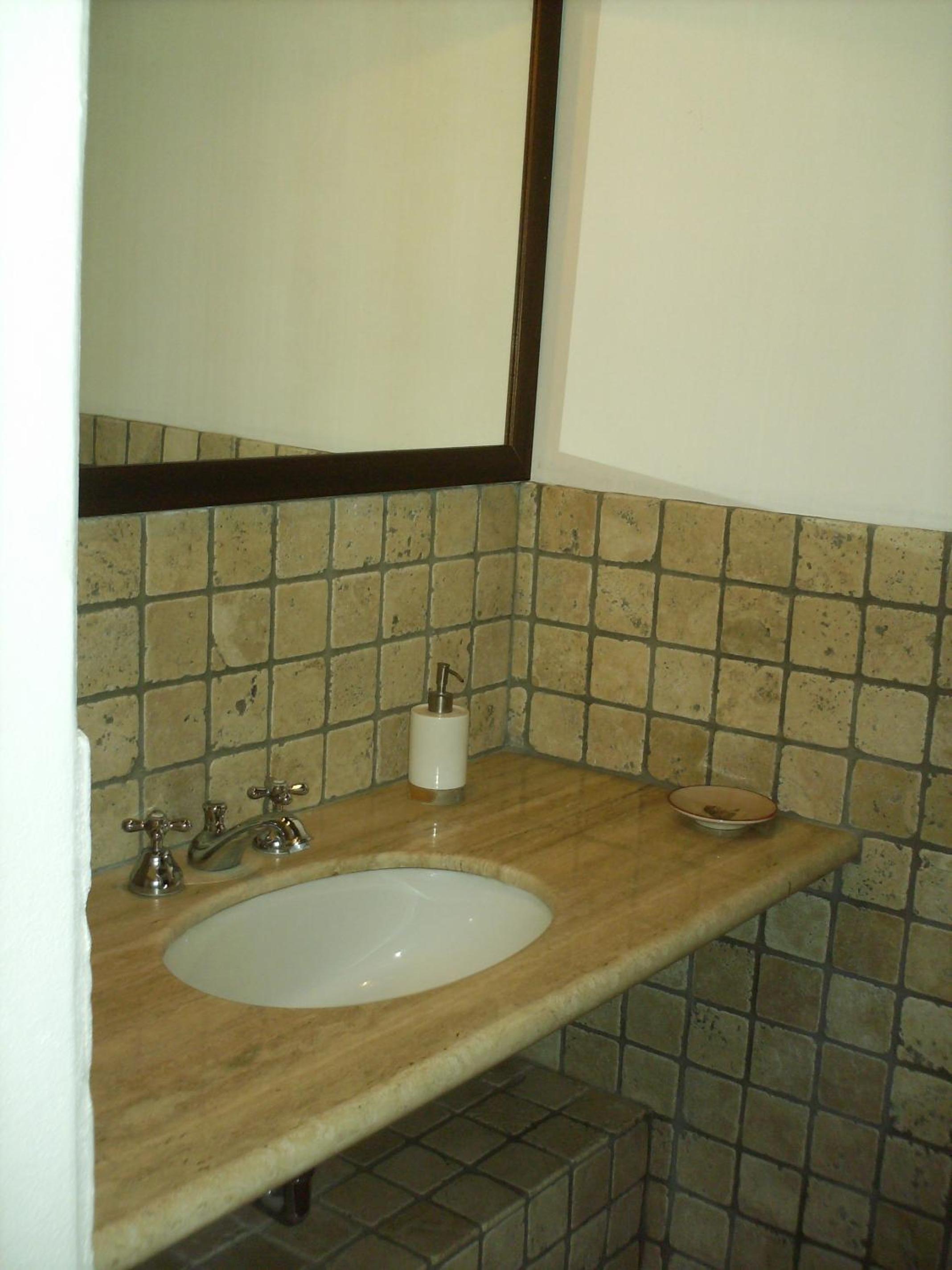 Double Room - Photo 12