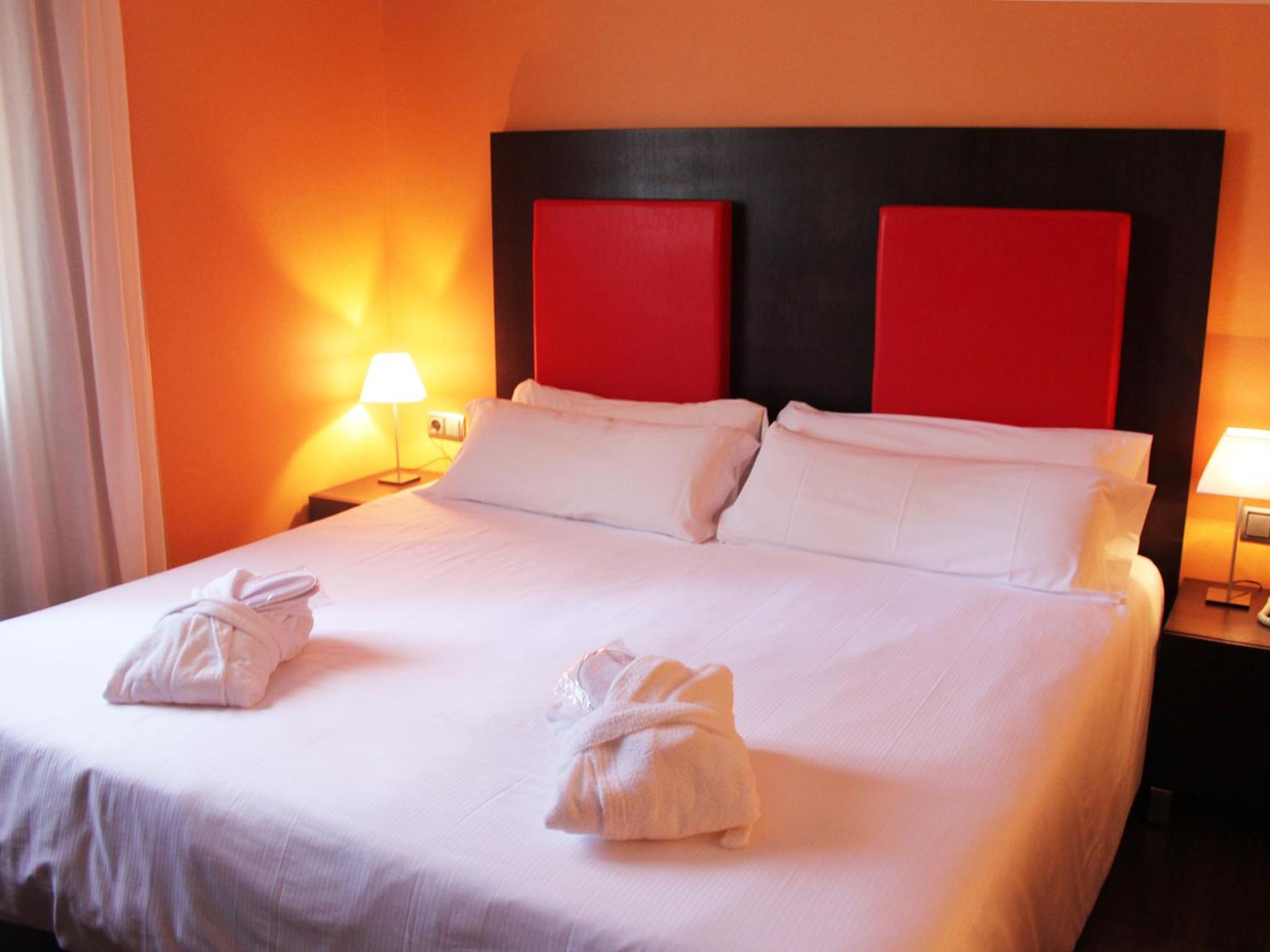 Double Room - Photo 7