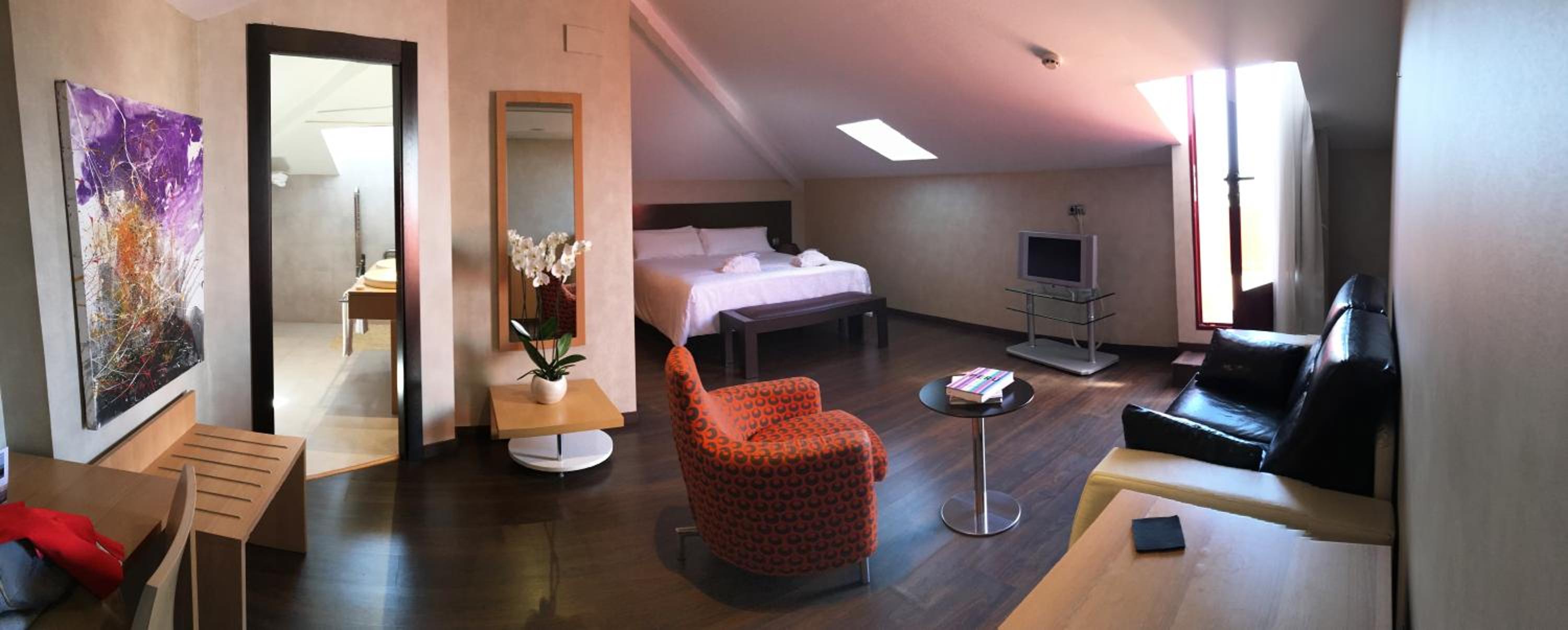 Junior Suite - Photo 13
