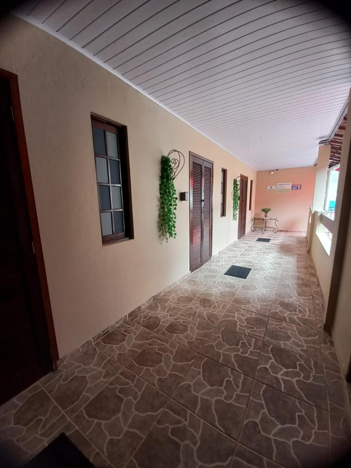 Budget Double Room - Photo 11