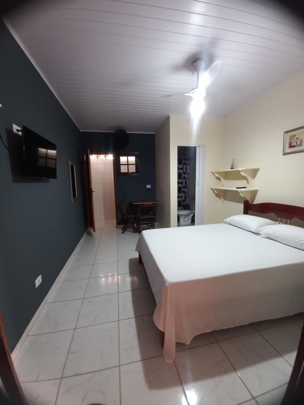 Budget Double Room - Photo 1