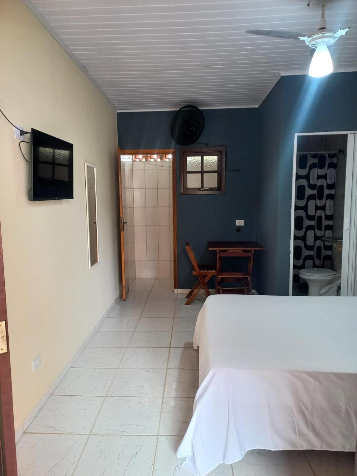 Budget Double Room - Photo 27