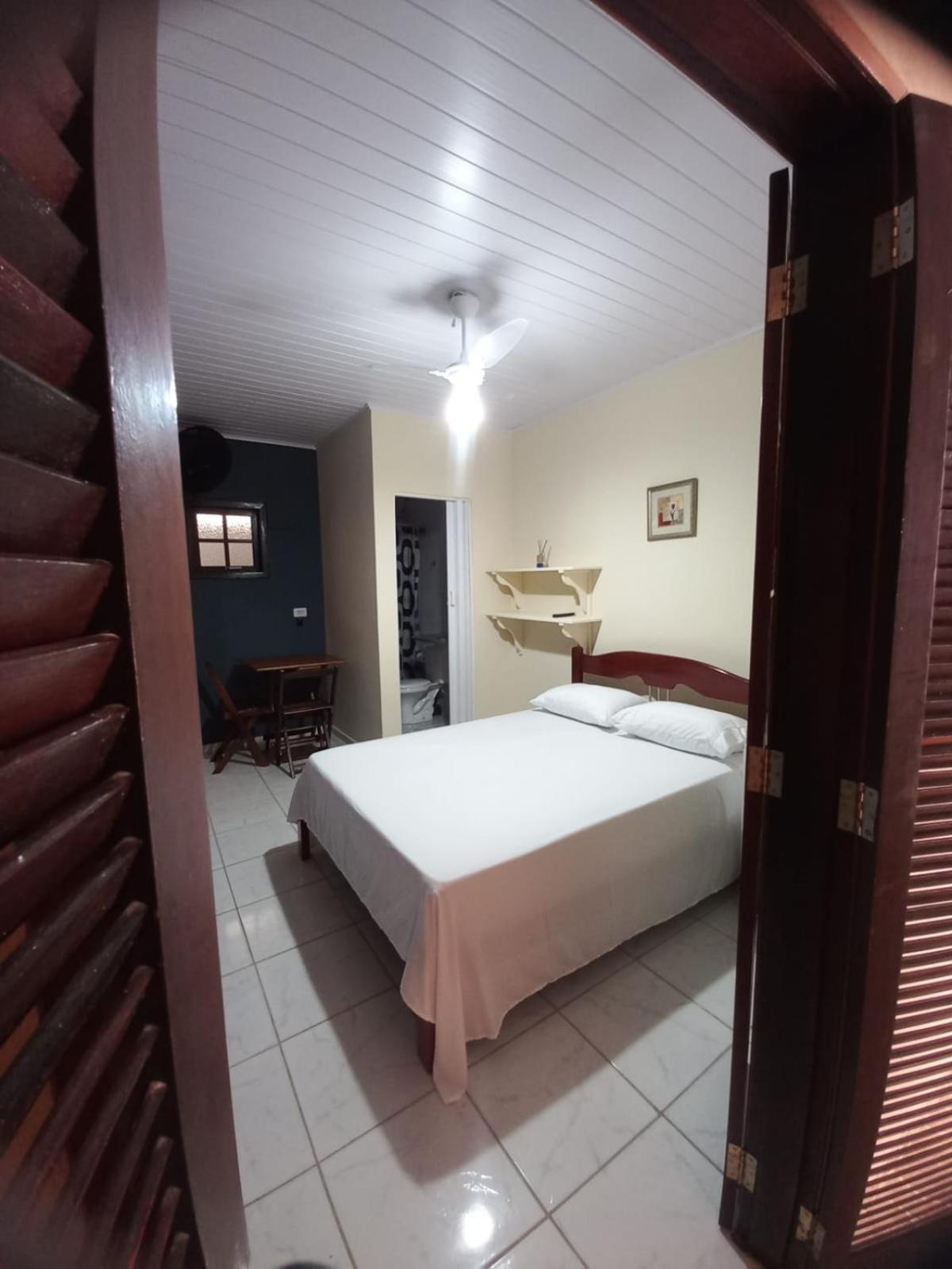 Budget Double Room - Photo 4