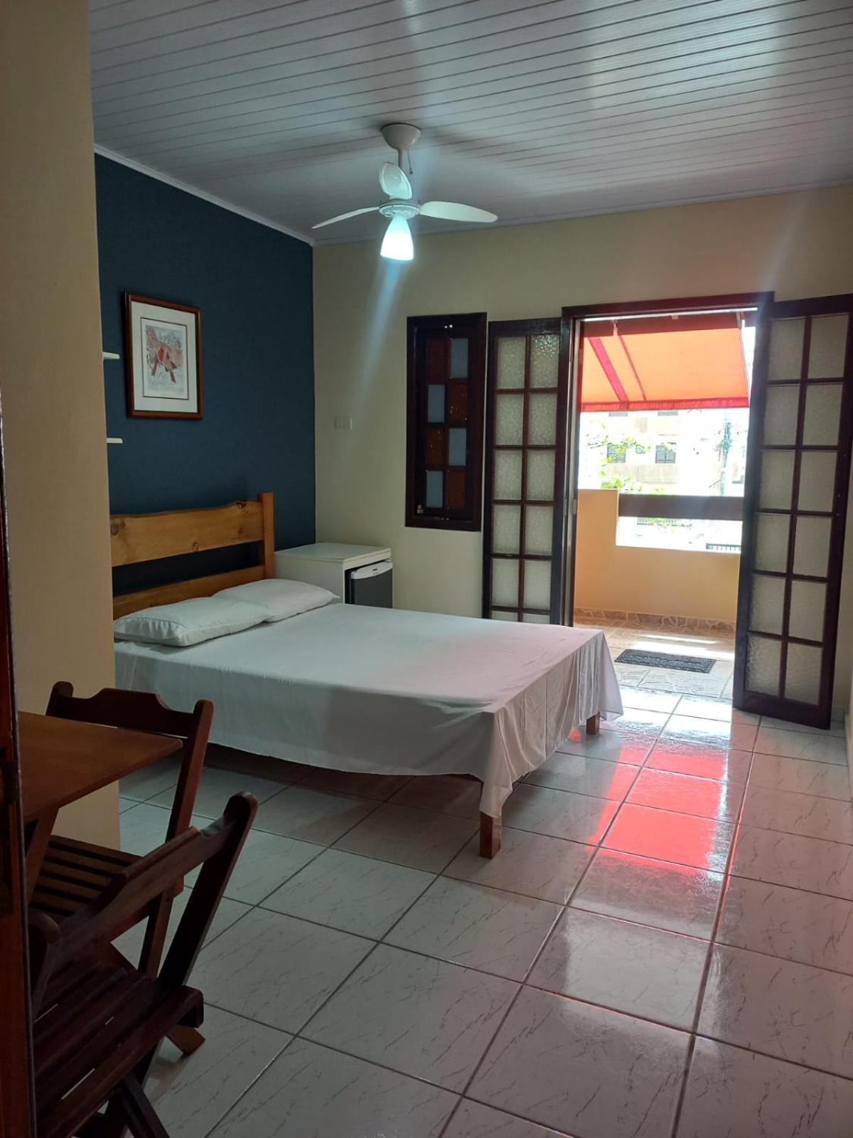 Budget Double Room - Photo 26