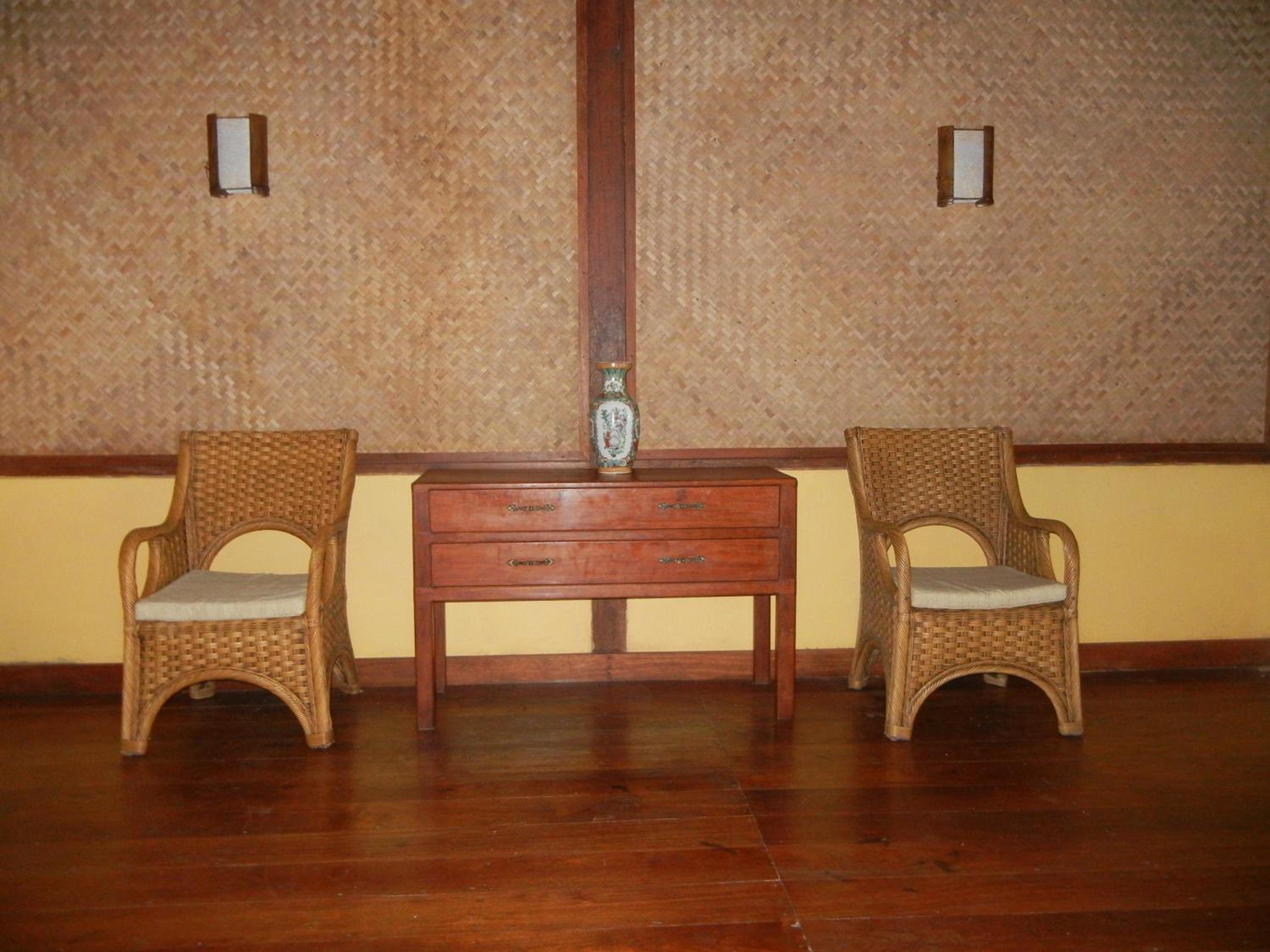 Bungalow with Sea View - Photo 8