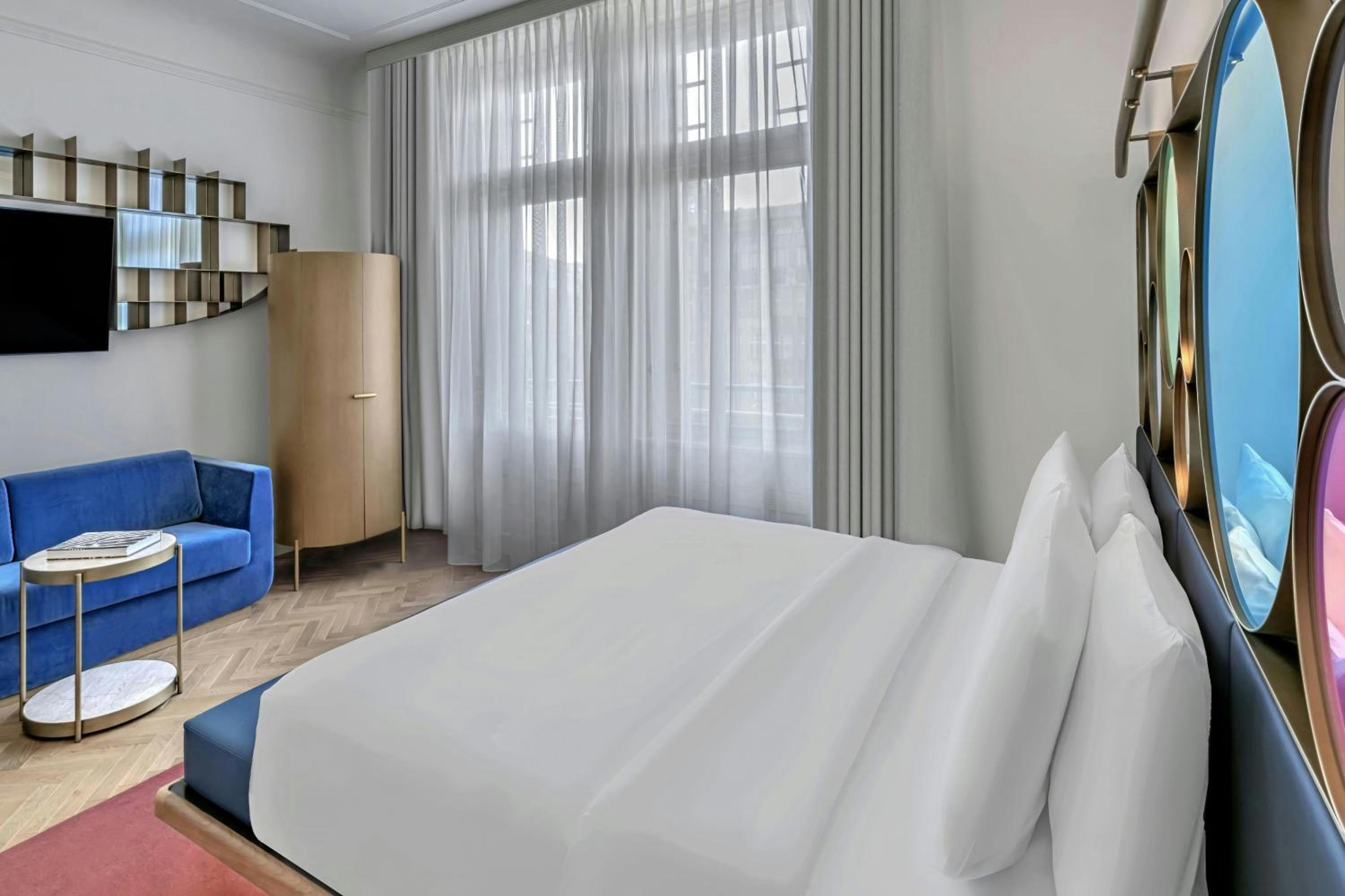 Premier Bohemia King Room with City View