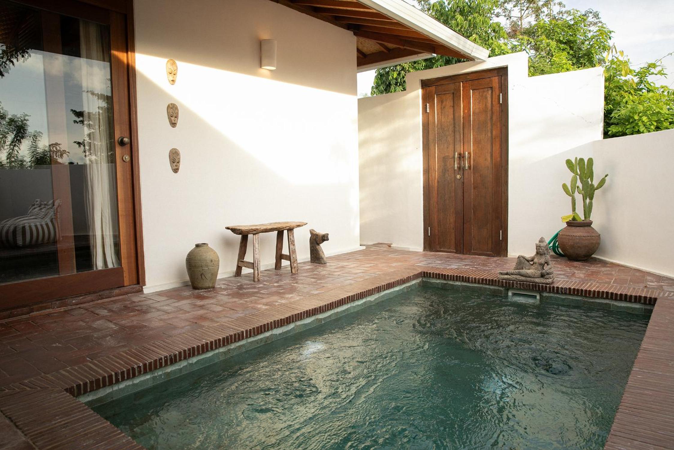 Villa with Private Pool - Photo 14