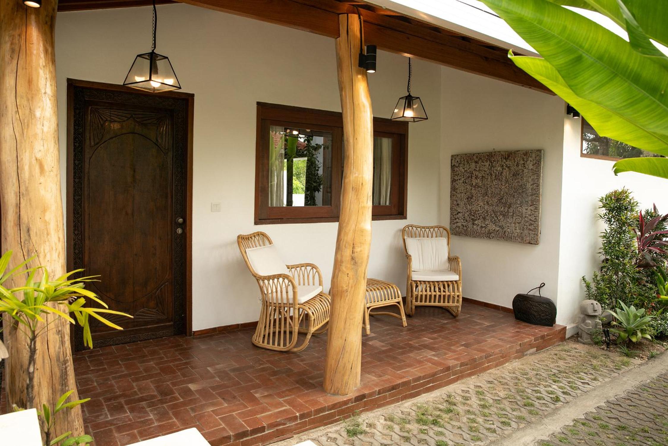 Villa with Private Pool - Photo 13