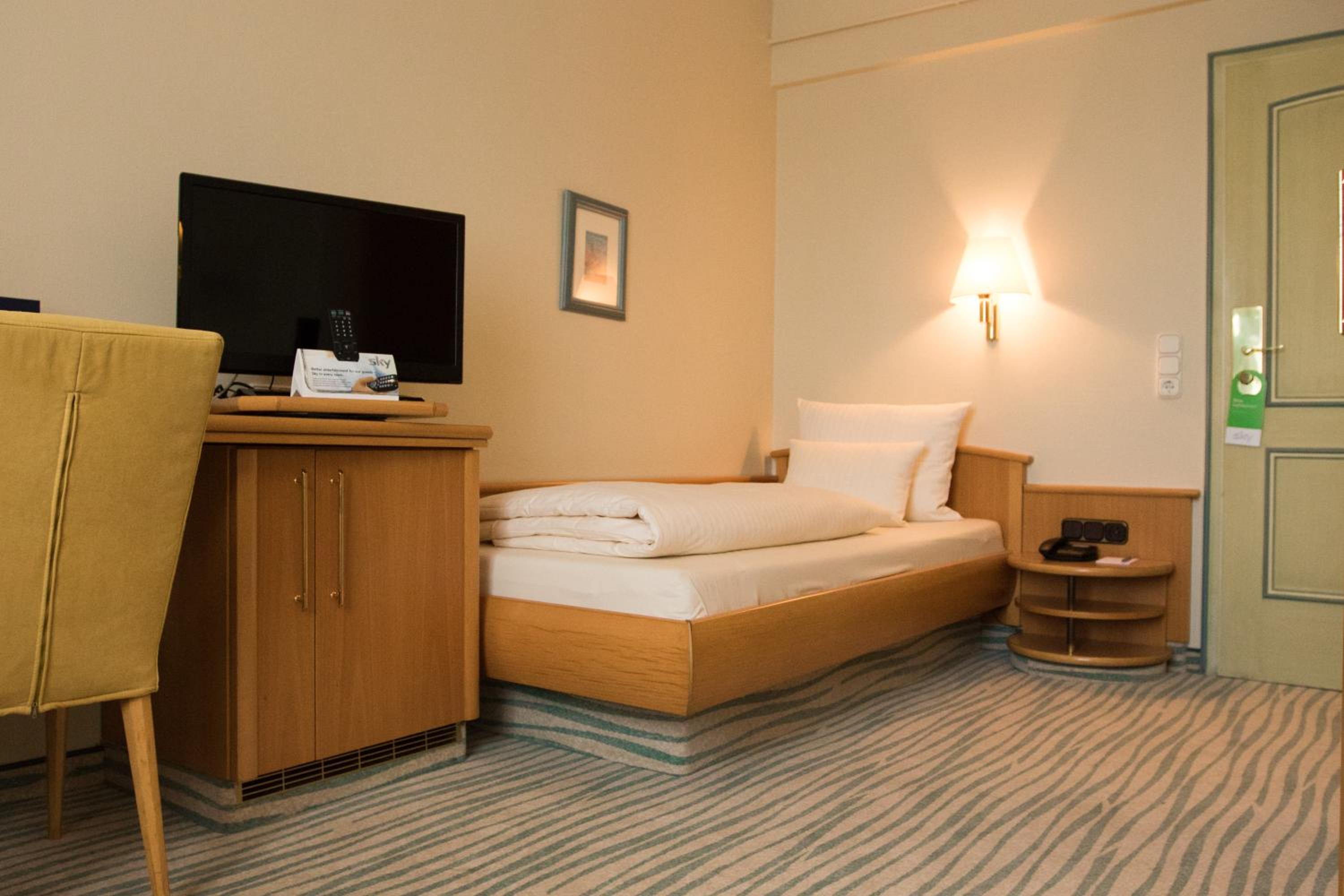 Classic Single Room