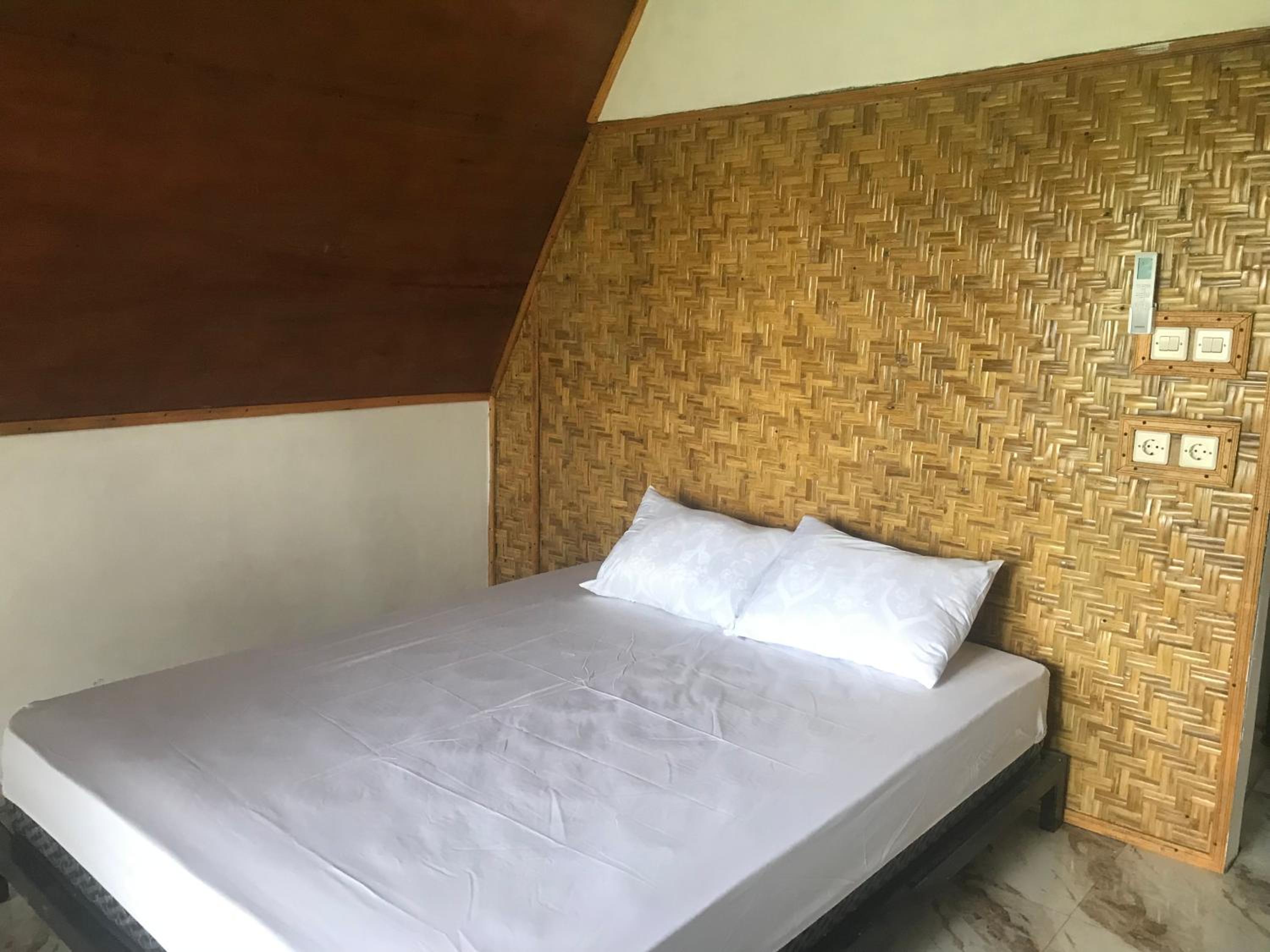 Double Room with Patio photo 2