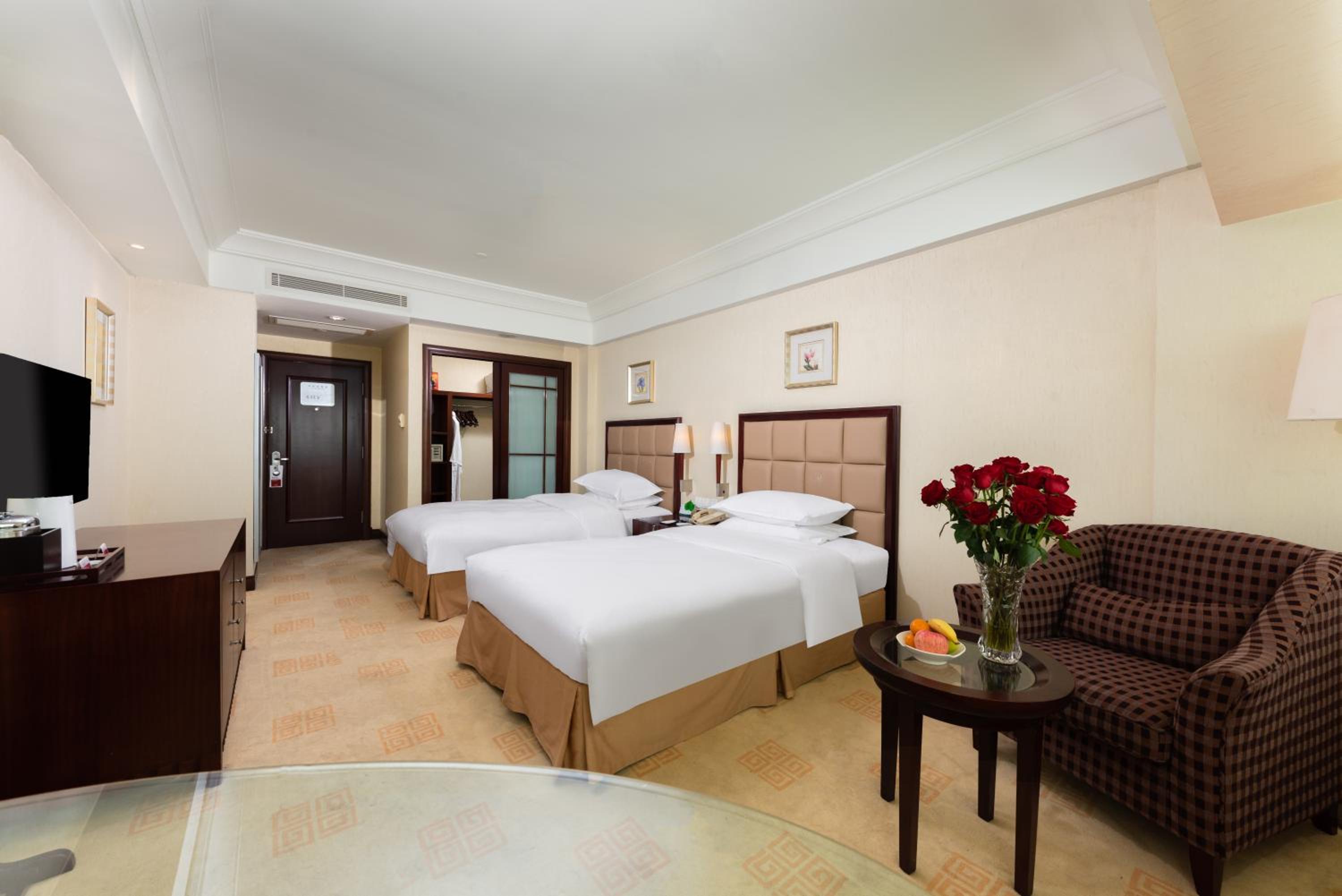 Executive Twin Bed Room