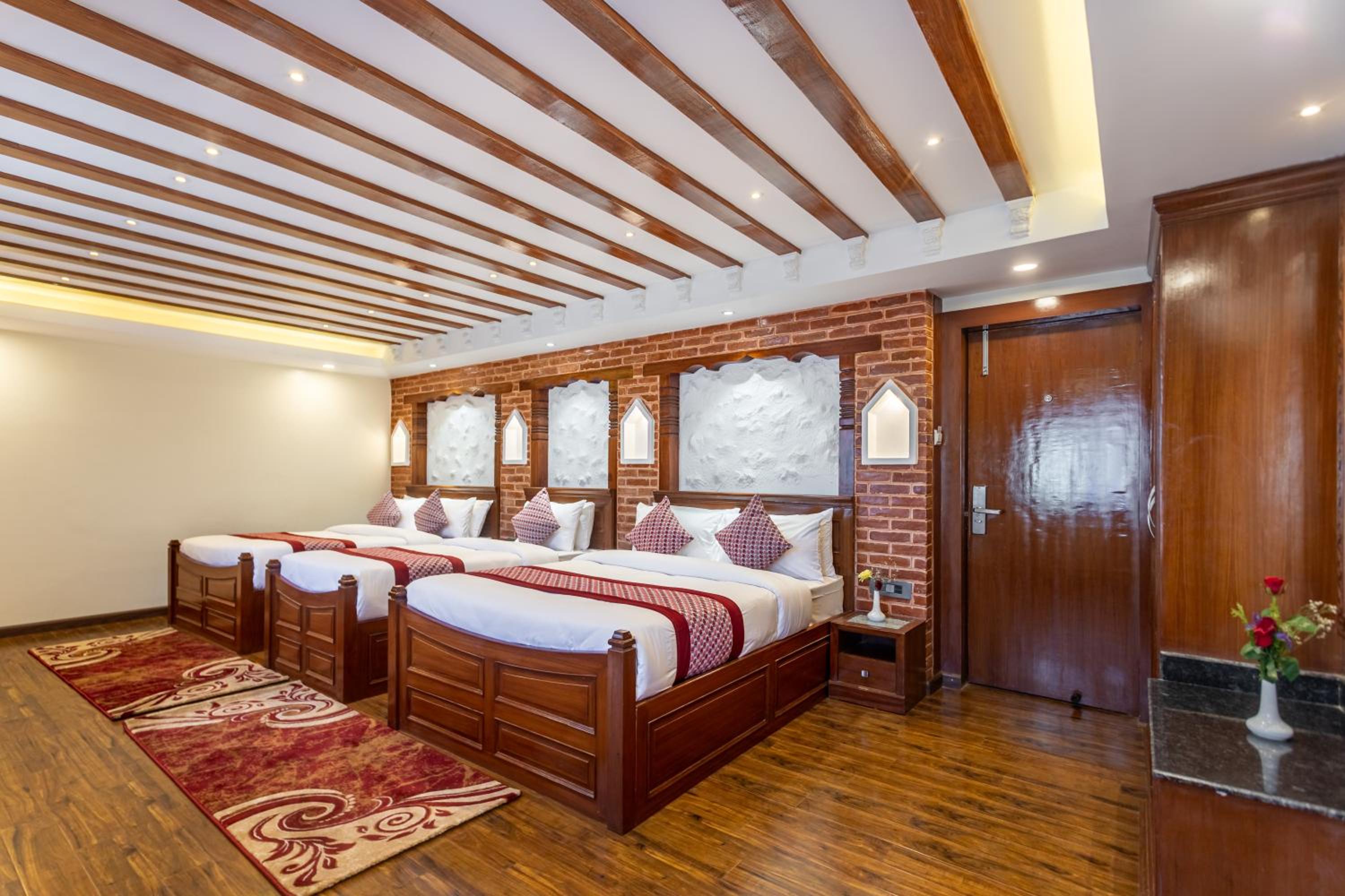Family Suite - Photo 7