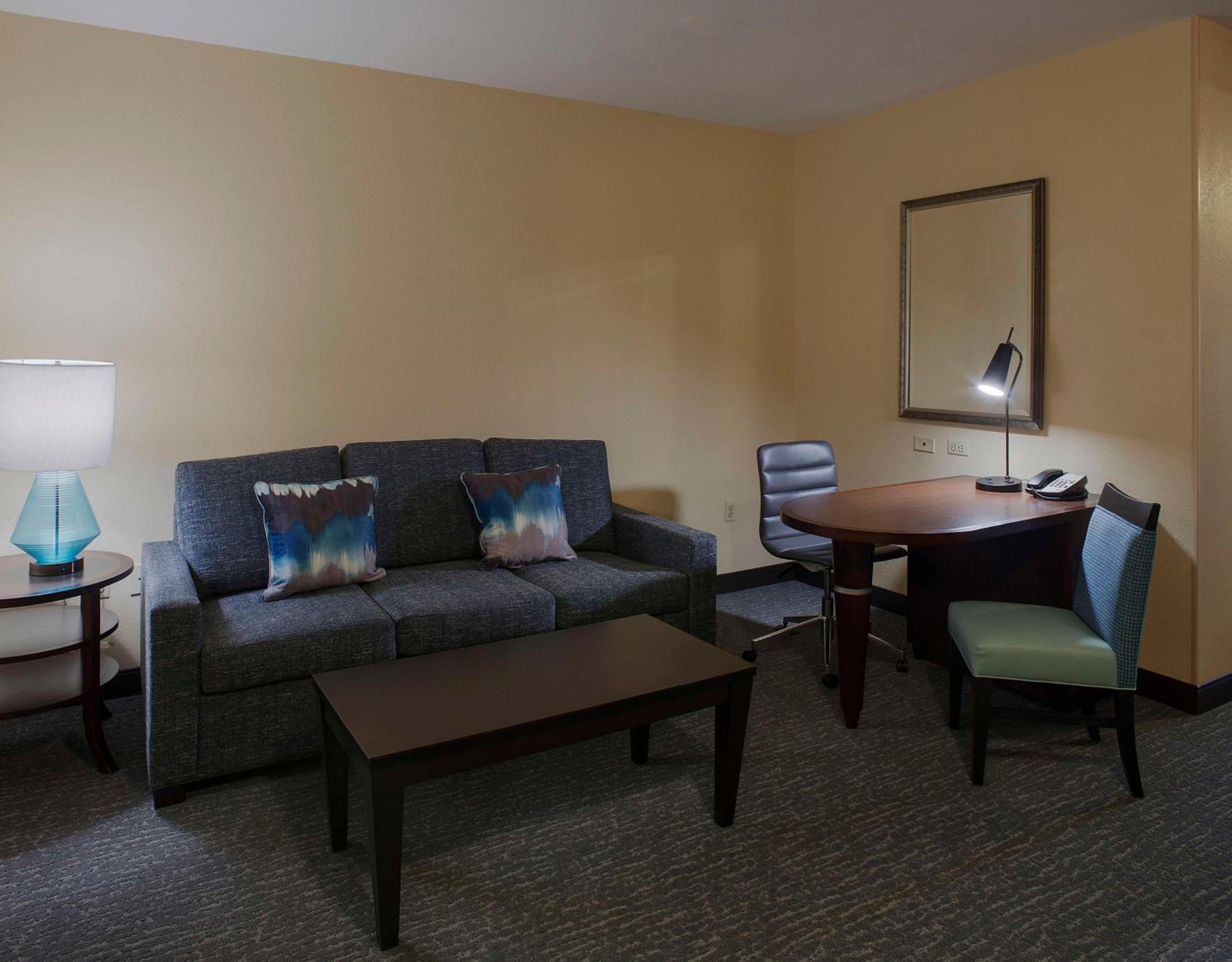 Queen Room with Two Queen Beds and Bath Tub - Disability Access/Keyed Floor