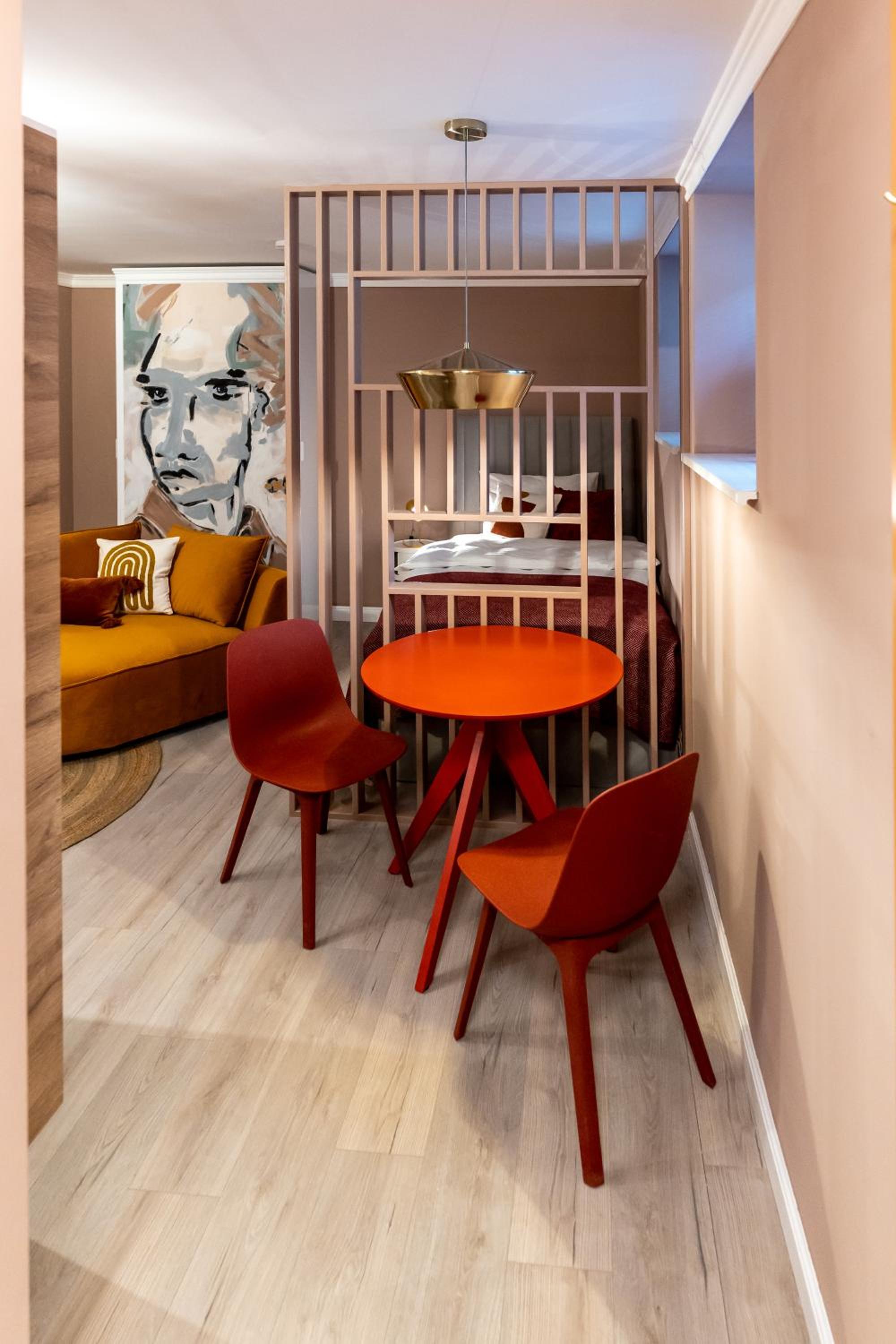 Apartment - Split Level photo 2