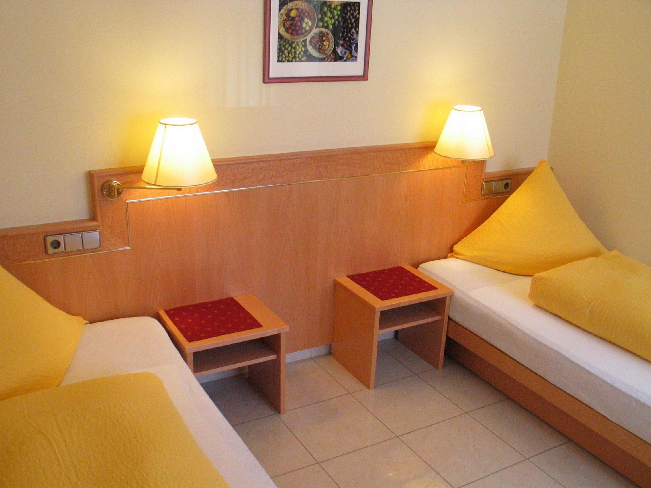 Double or Twin Room - Photo 2