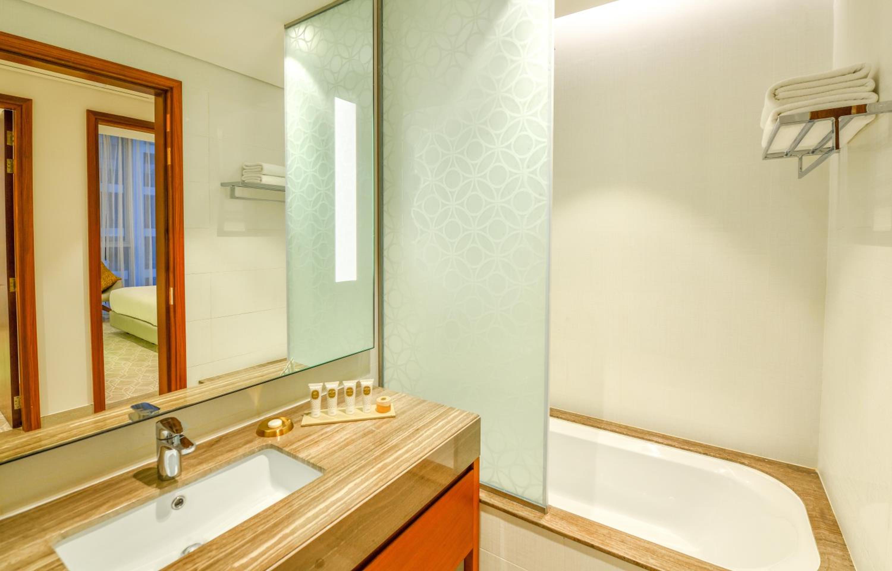 Dubai Suite photo 1