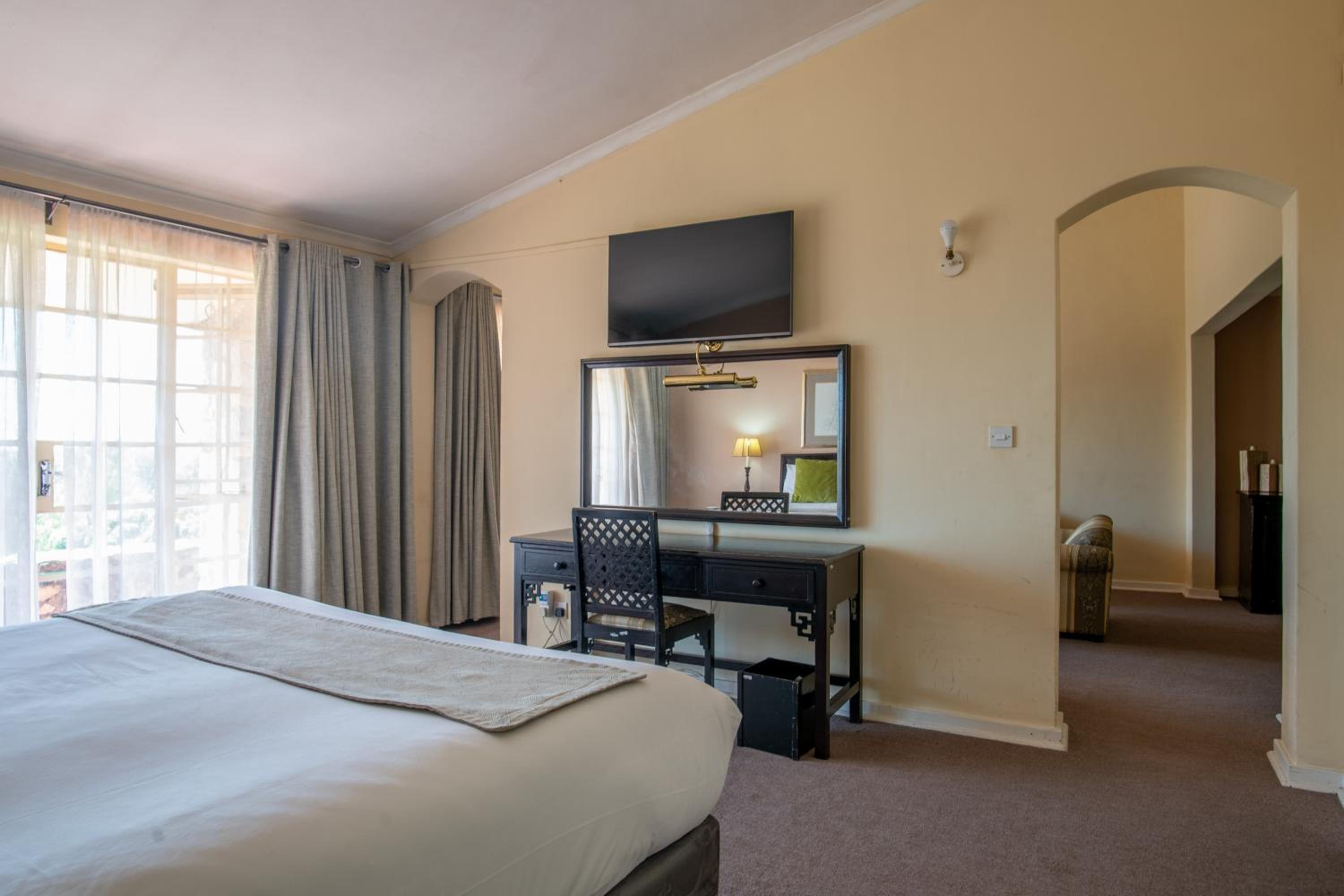 Executive Suite photo 2