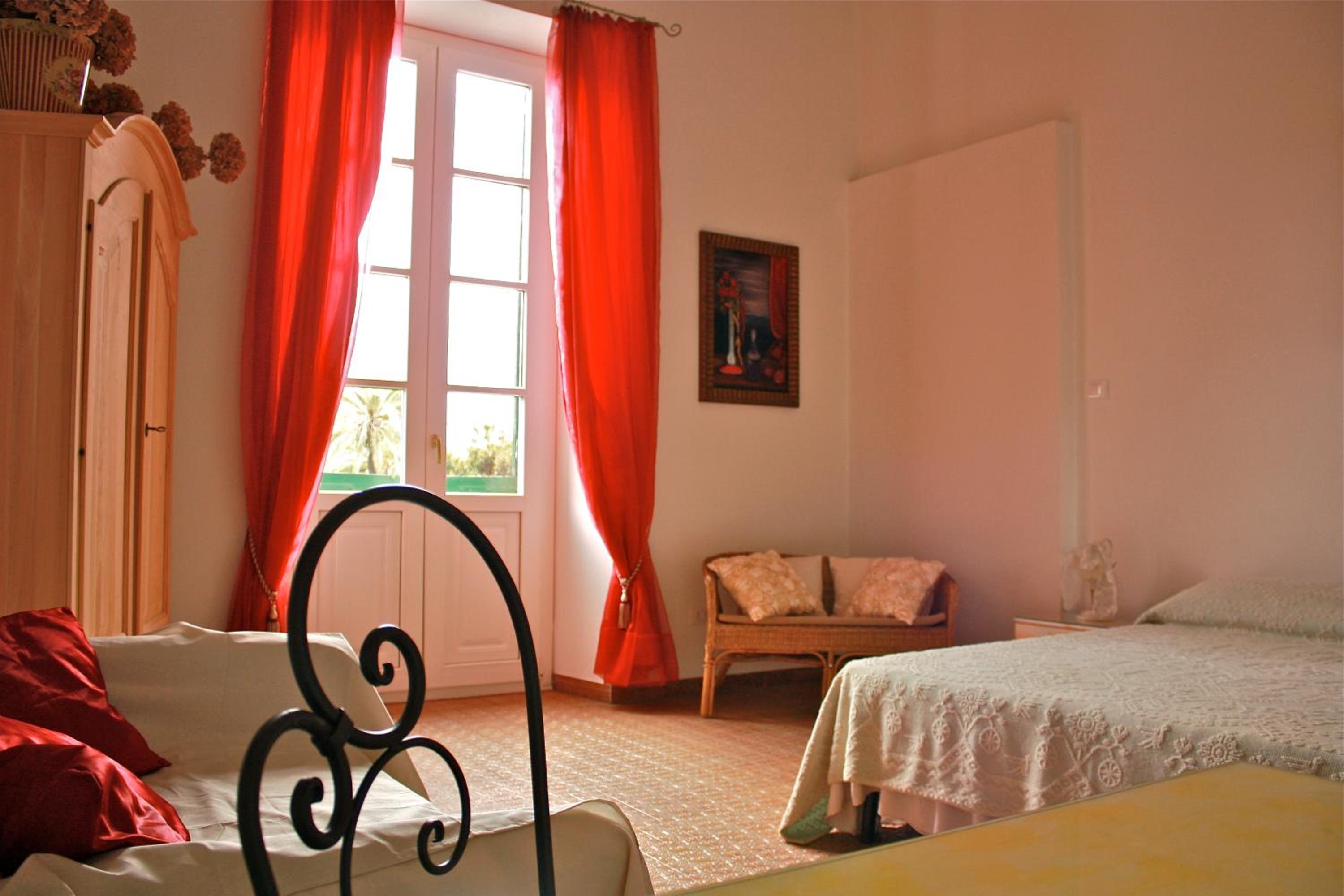 Double or Twin Room with Private External Bathroom photo 1