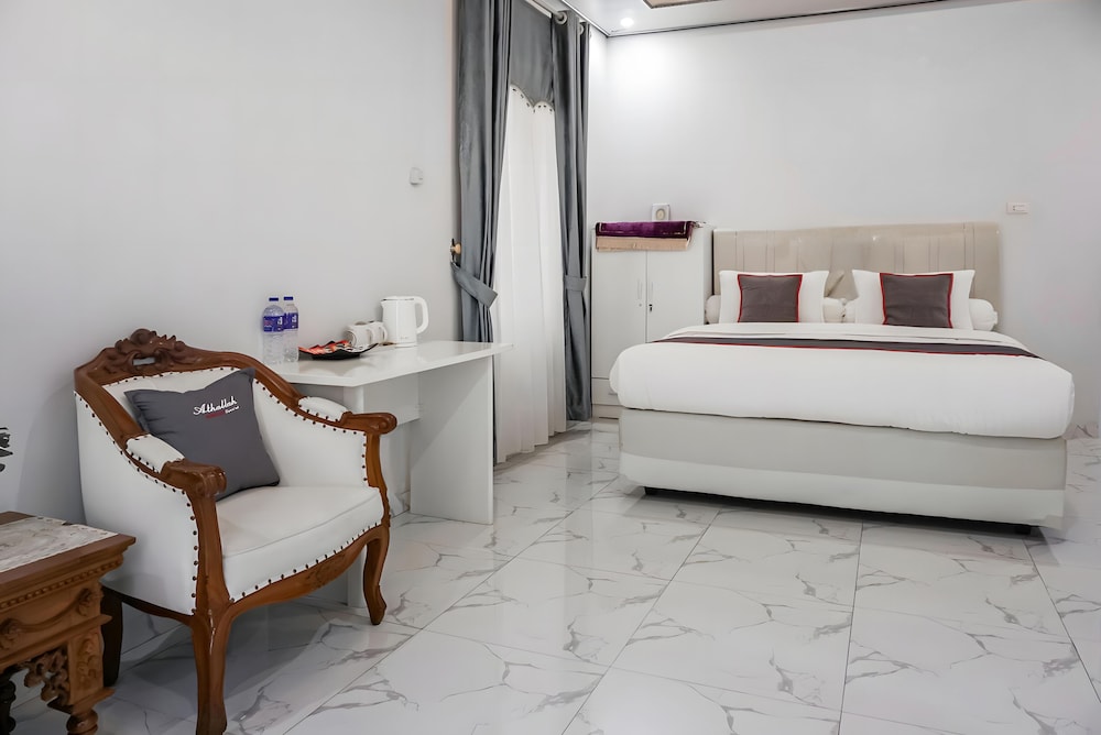 Standard Suite - Photo 2