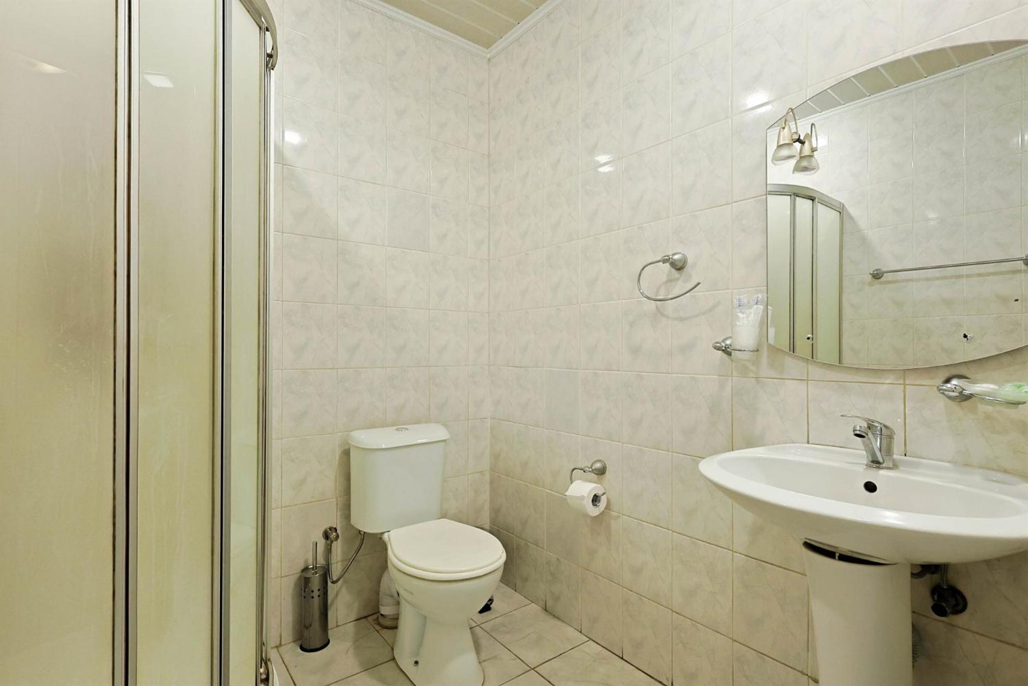 Economy Twin Room