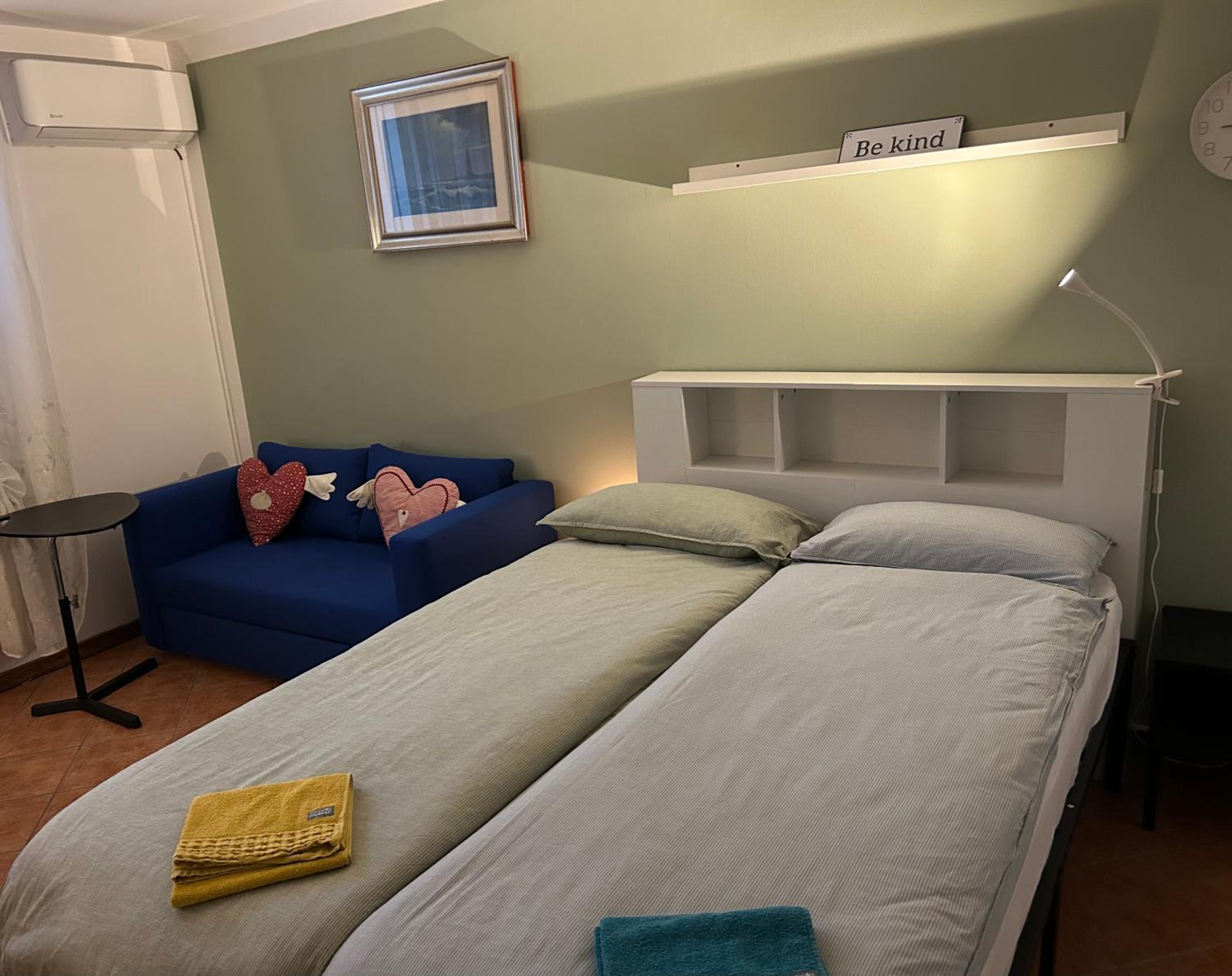 Double Room With Private External Bathroom