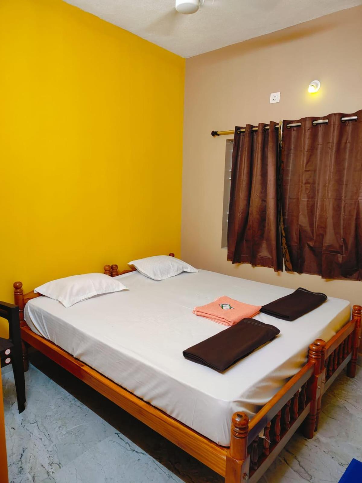 Deluxe Room (2 Adults + 1 Child) photo 3