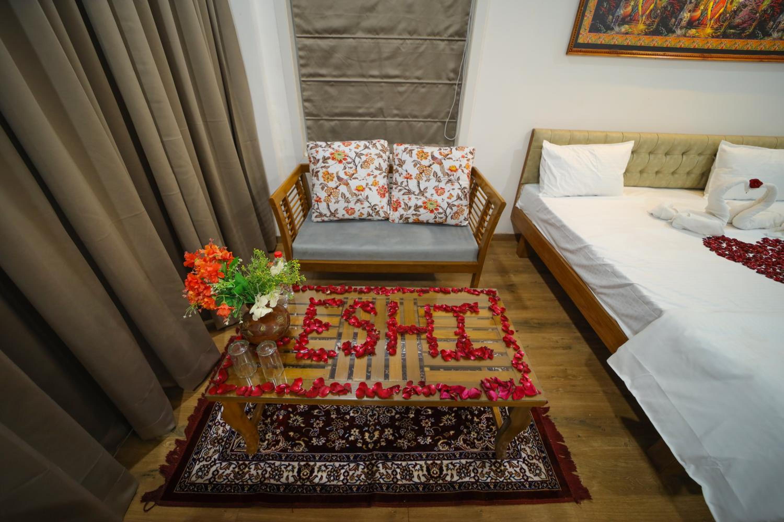 Superior King Room