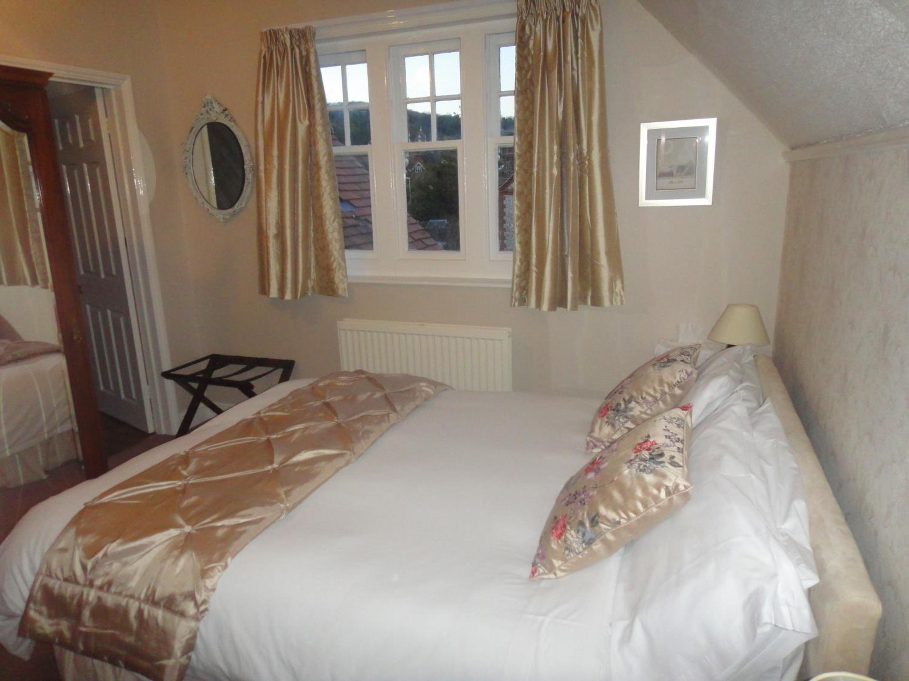 Double Room with Bath photo 2