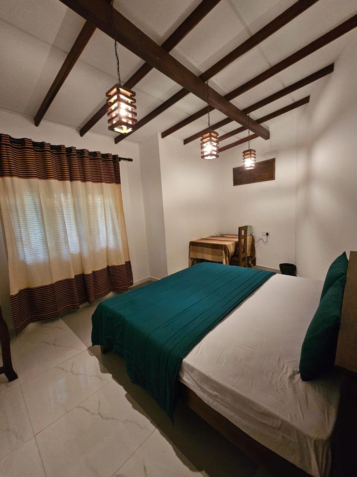 Superior Double Room with Free Airport Shuttle photo 3